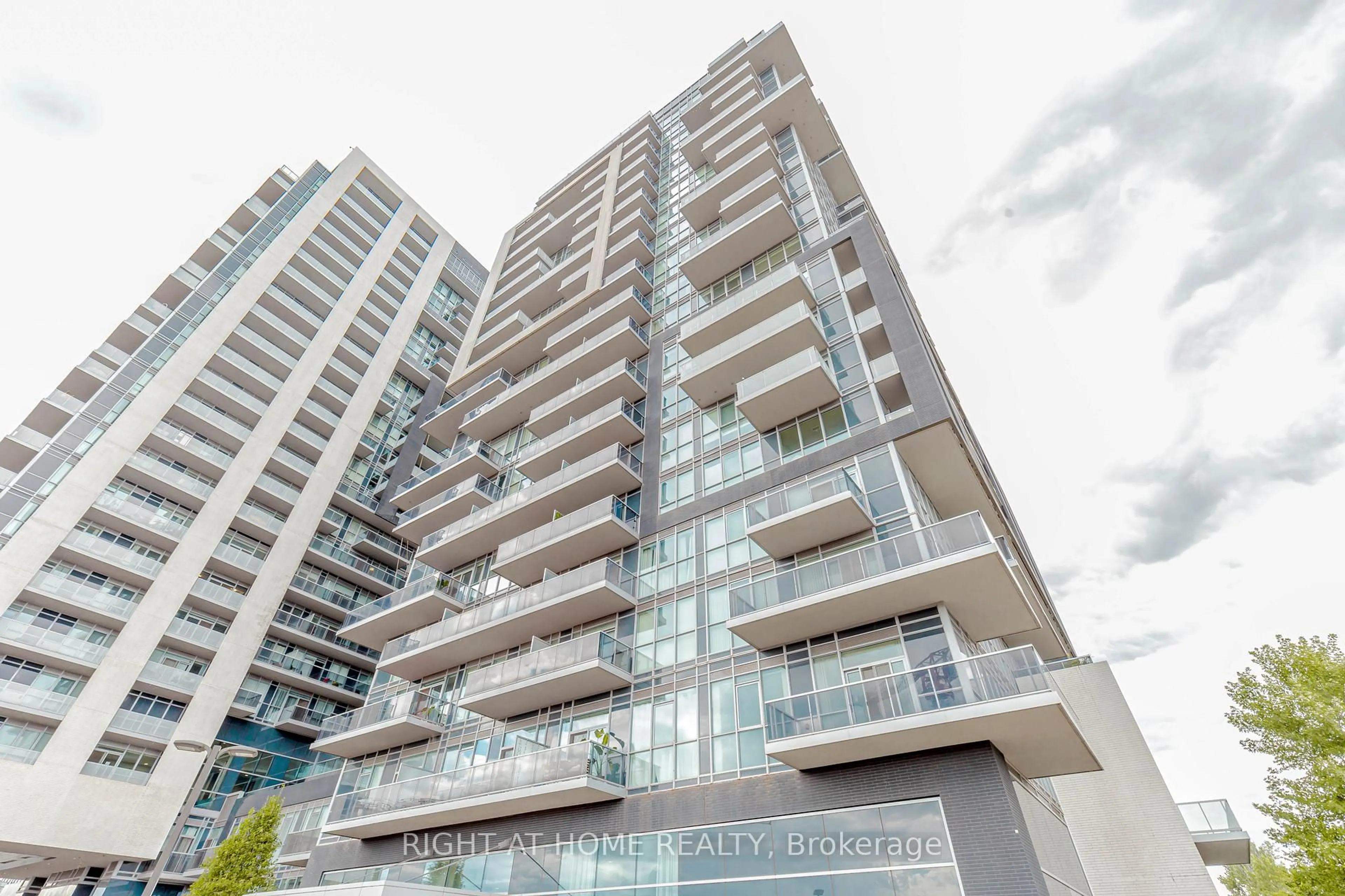 Unknown for 2093 Fairview St #709, Burlington Ontario L7R 0E6