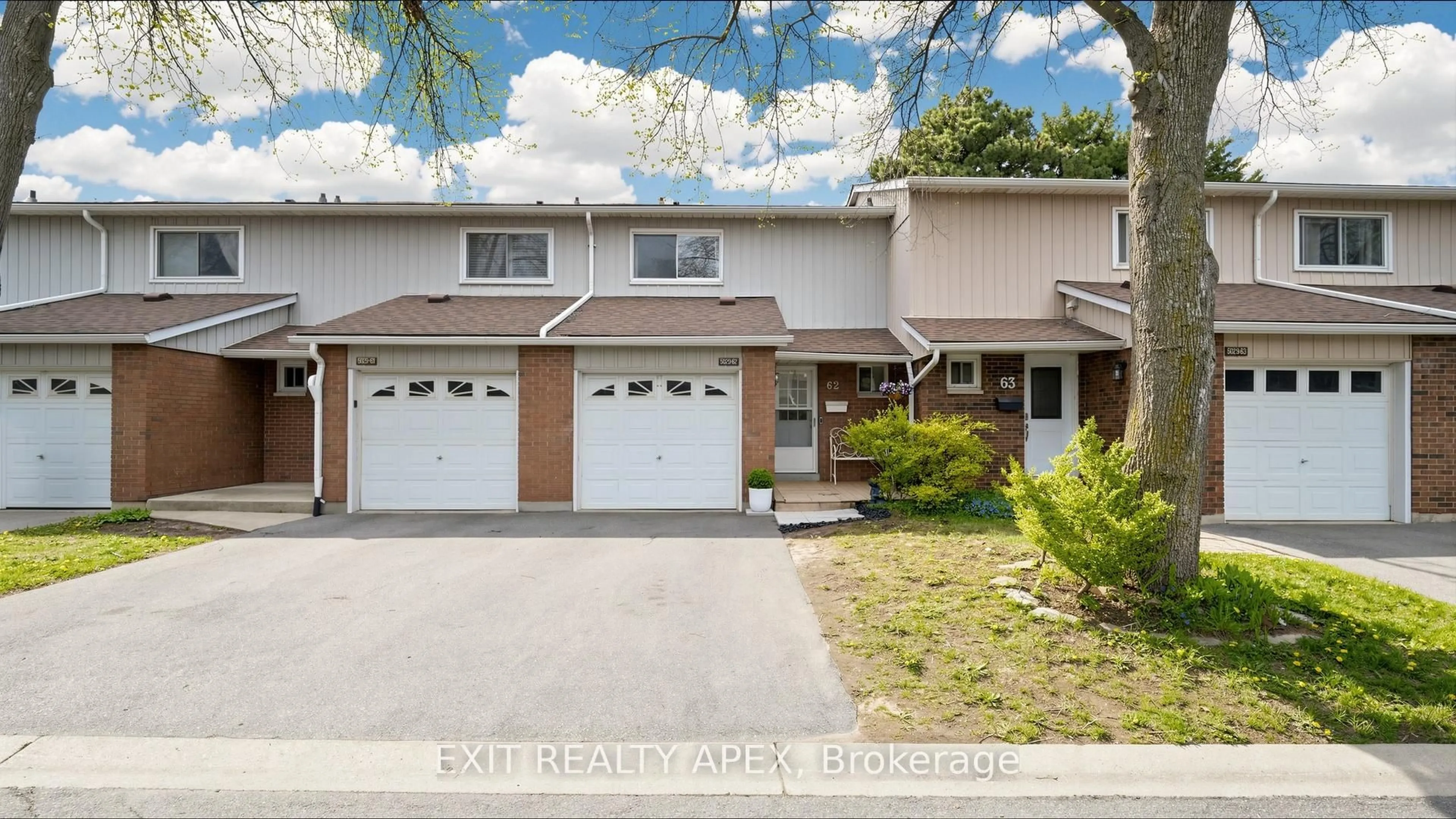 Unknown for 5029 Pinedale Ave #62, Burlington Ontario L7L 5J6