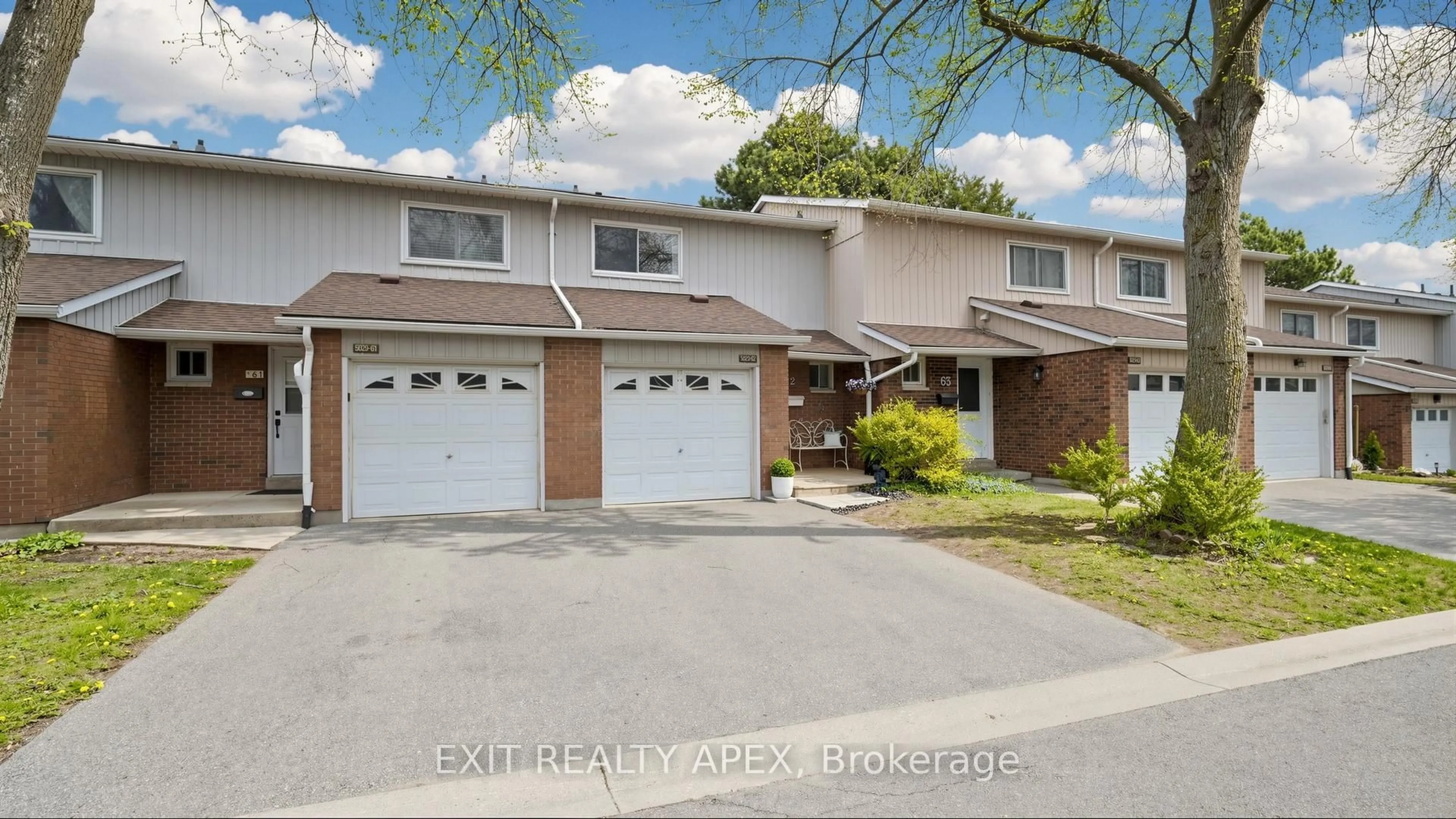 Unknown for 5029 Pinedale Ave #62, Burlington Ontario L7L 5J6