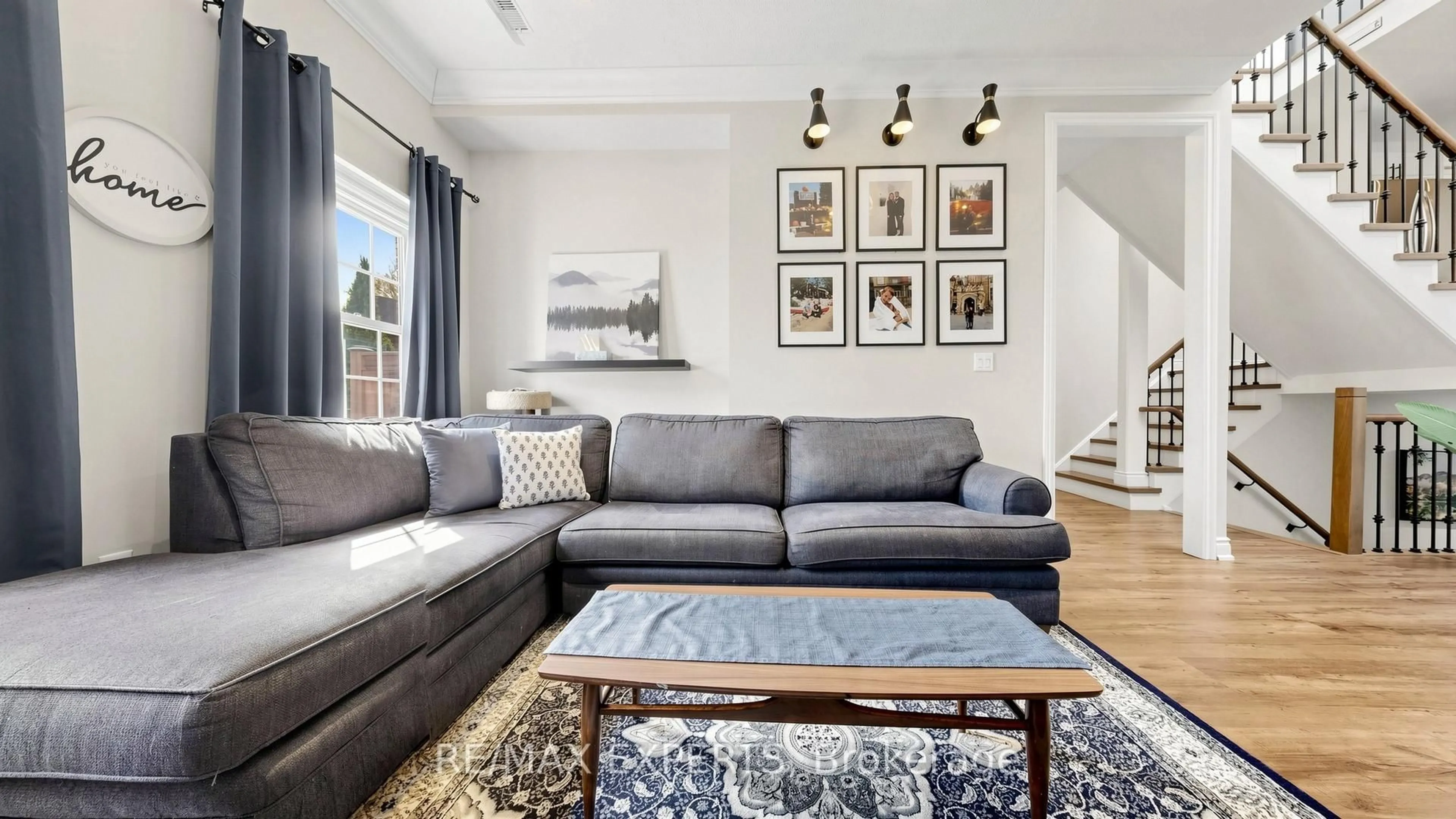 Living room with furniture, unknown for 7 Warbrick Lane, Caledon Ontario L7E 1G3