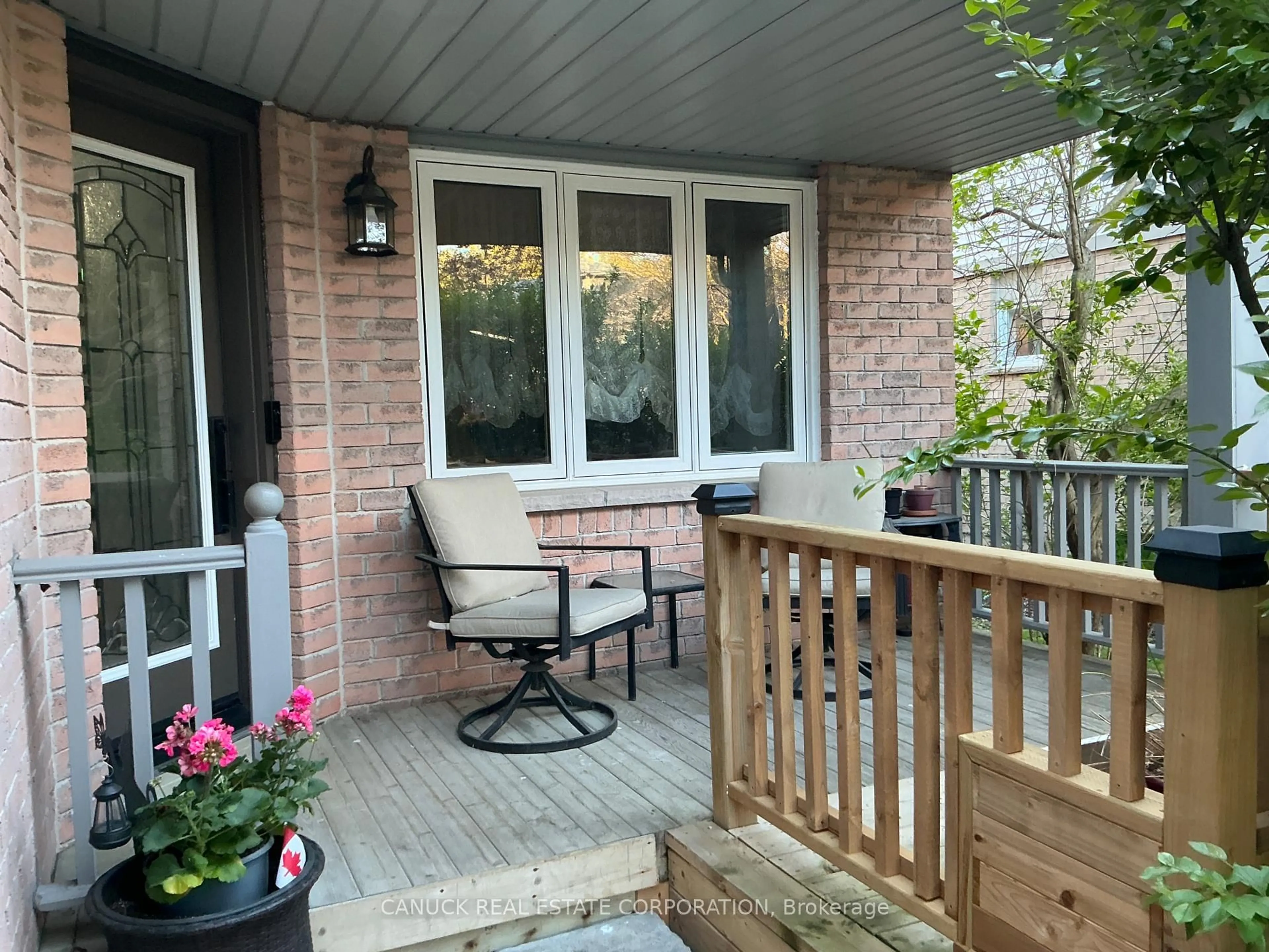 Patio, street for 7227 Windrush Crt, Mississauga Ontario L5N 6K1