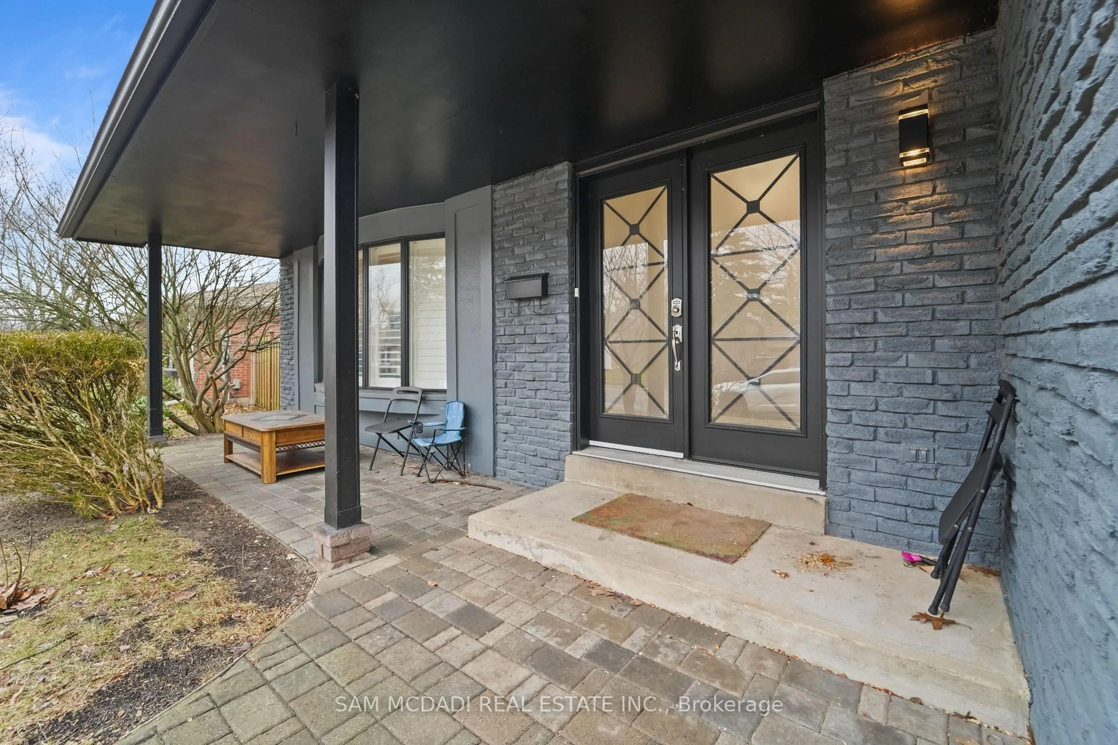 Unknown for 2290 Devon Rd, Oakville Ontario L6J 5R4