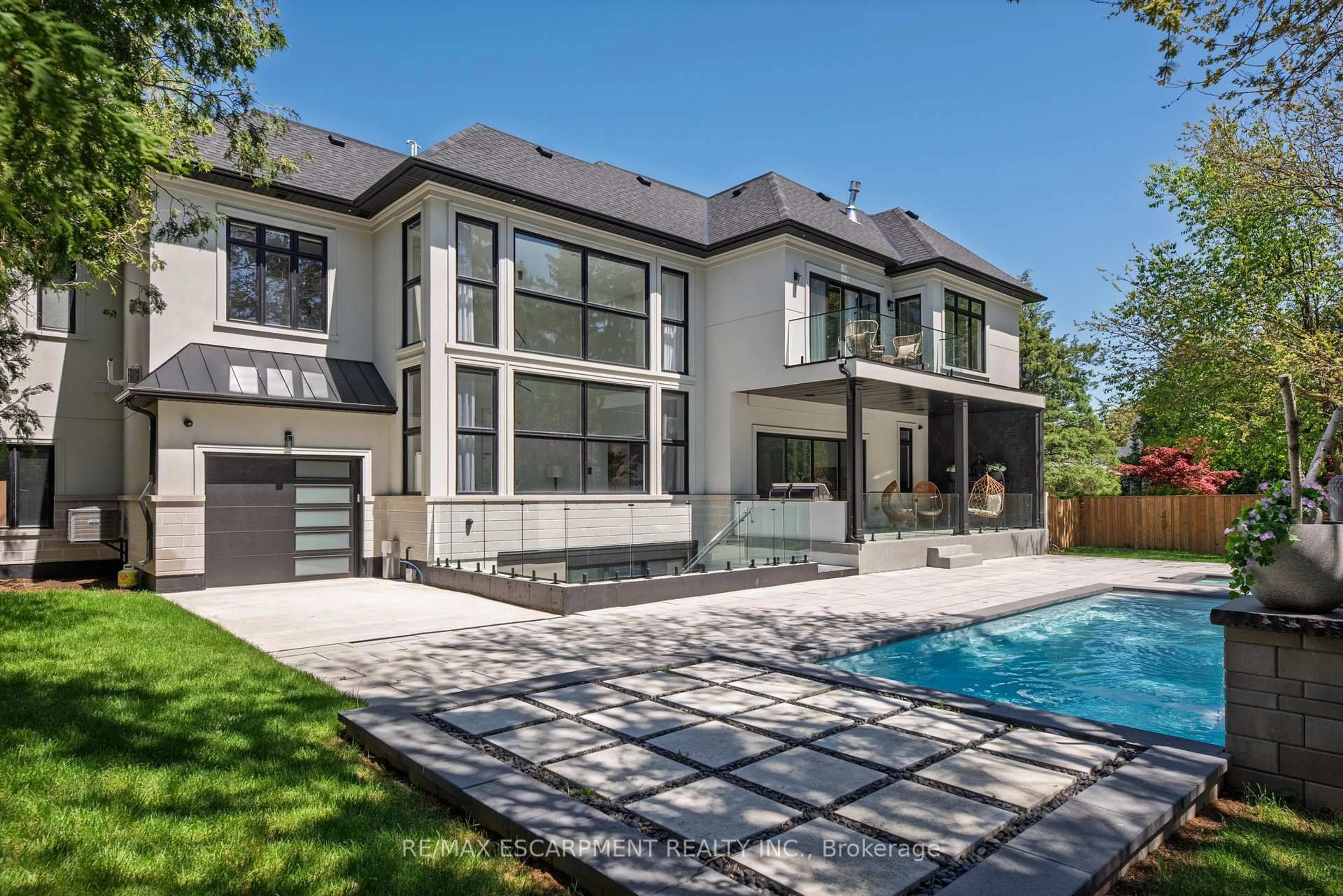 Home with brick exterior material, street for 2110 Stonehouse Cres, Mississauga Ontario L5H 3J1