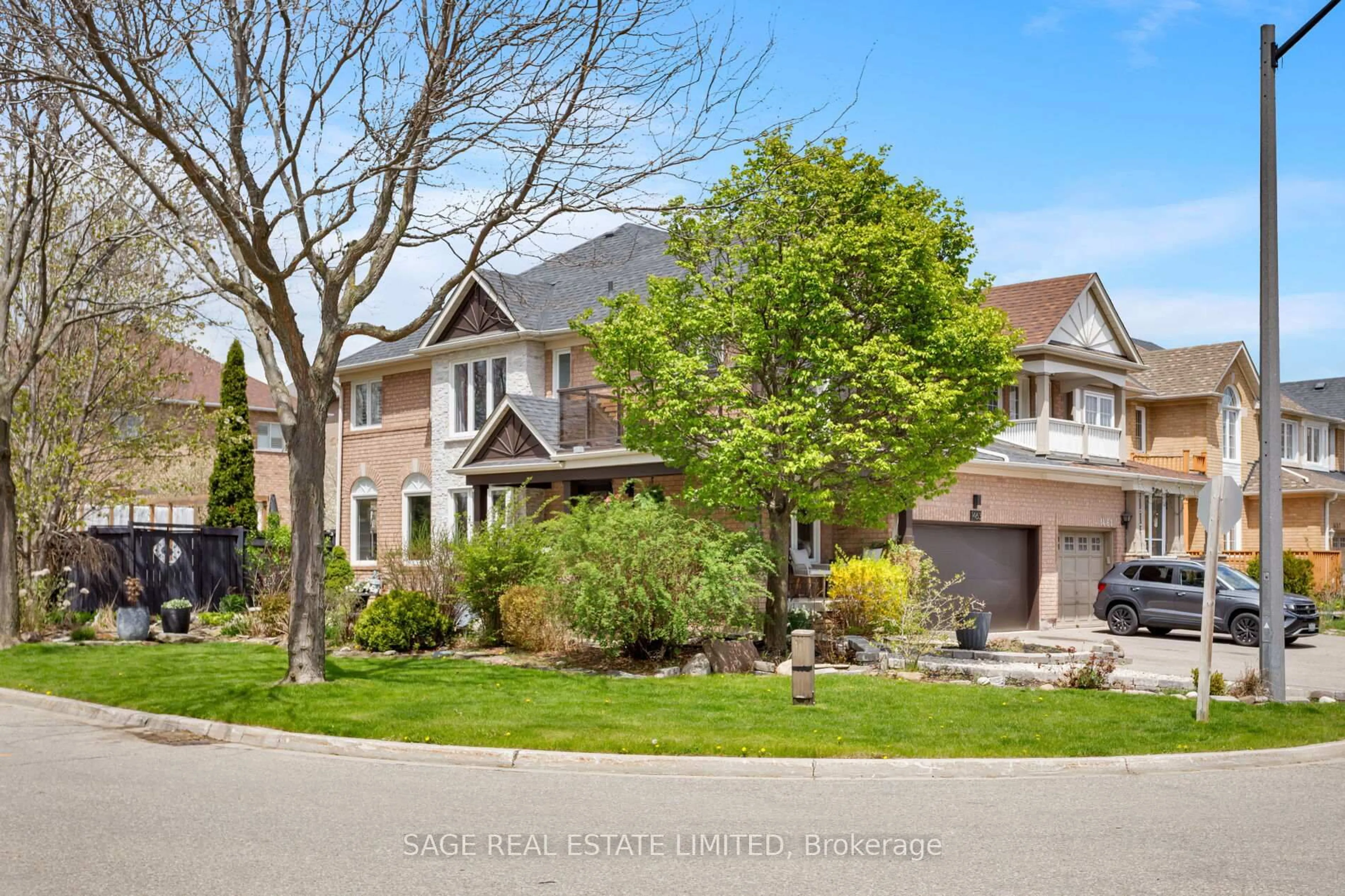Home with brick exterior material, street for 1463 Daventry Crt, Mississauga Ontario L5N 7Z1