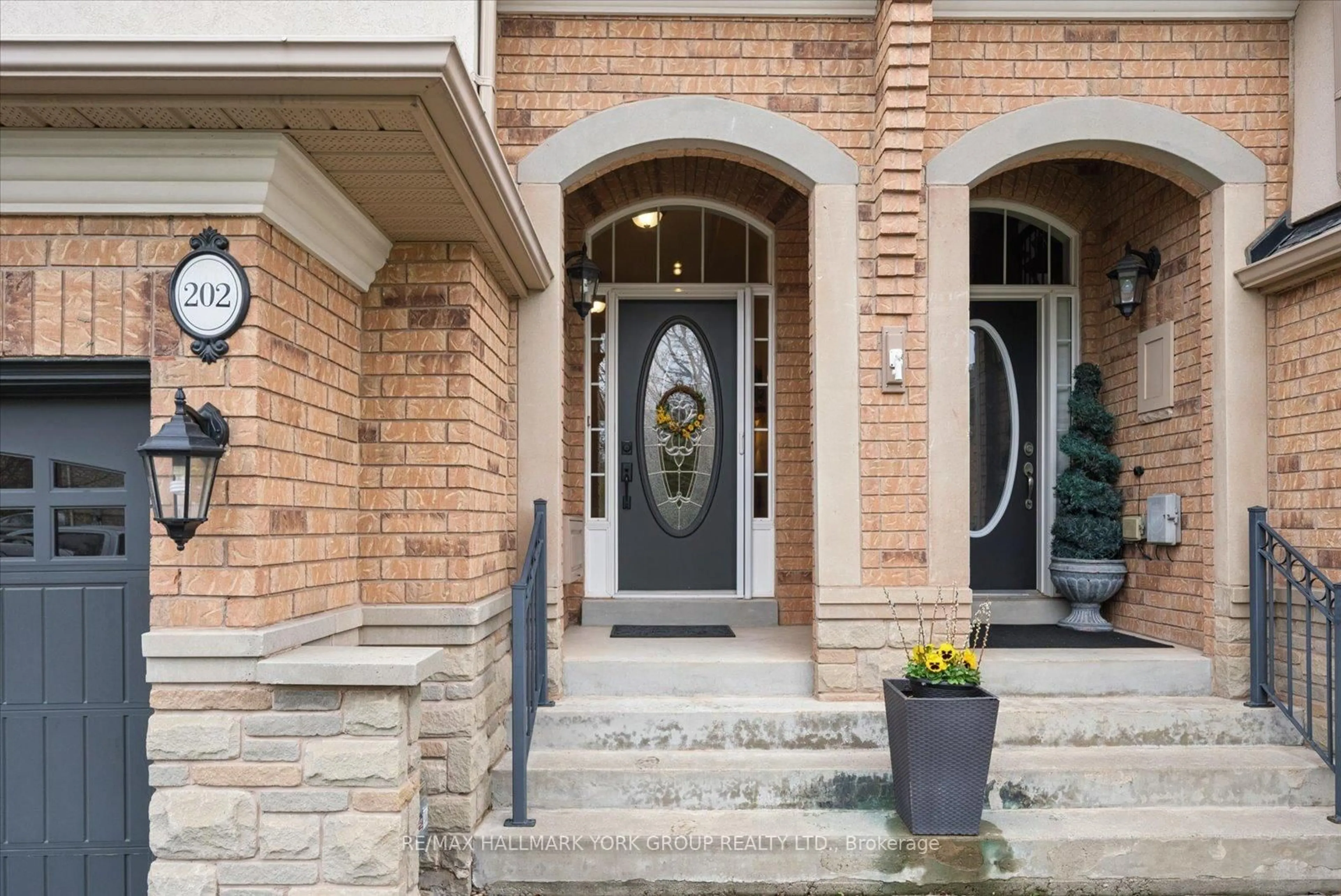 Unknown for 202 Duskywing Way, Oakville Ontario L6L 6X4