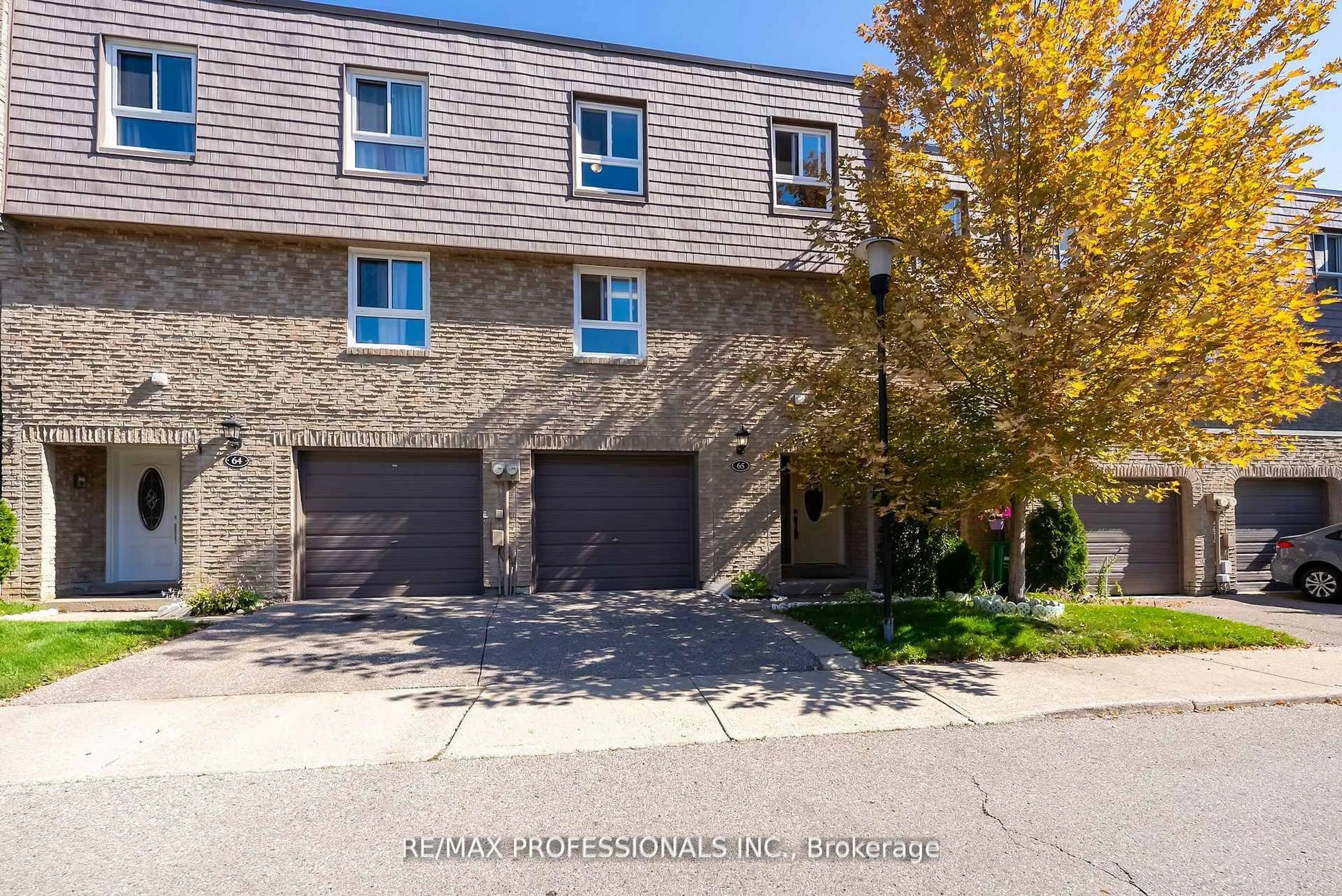 Unknown for 405 Hyacinthe Blvd #65, Mississauga Ontario L5A 3N1