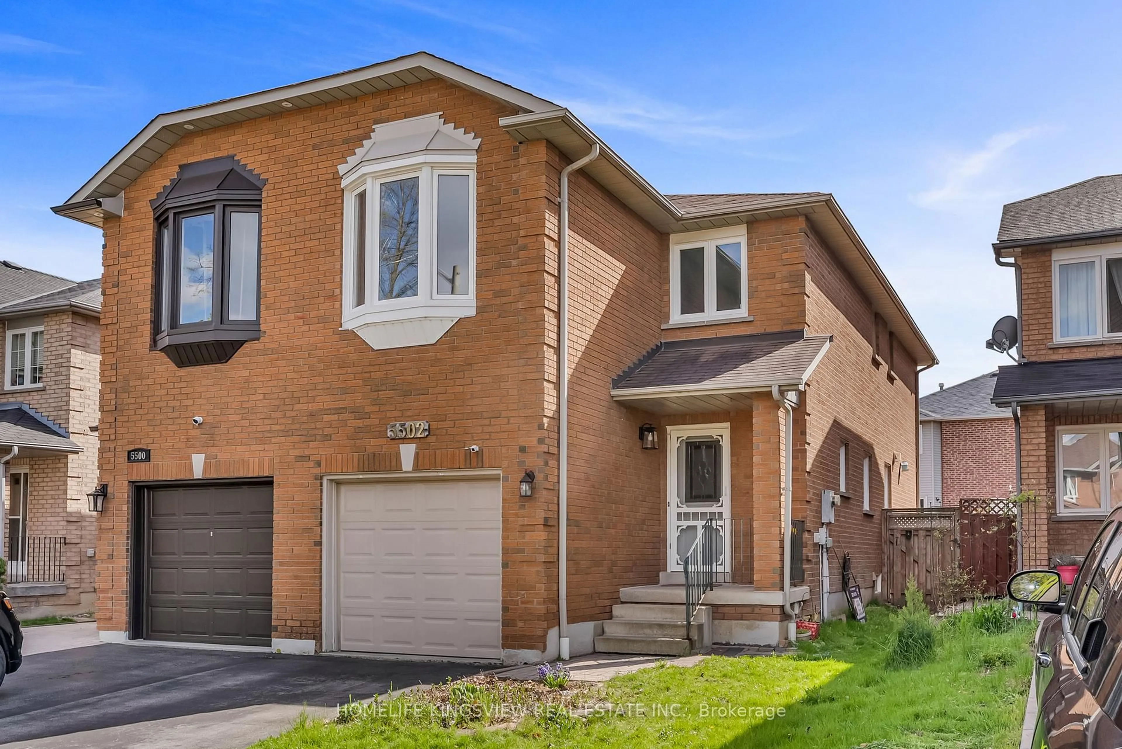 Home with brick exterior material, street for 5502 Cosmic Cres, Mississauga Ontario L4Z 3R9