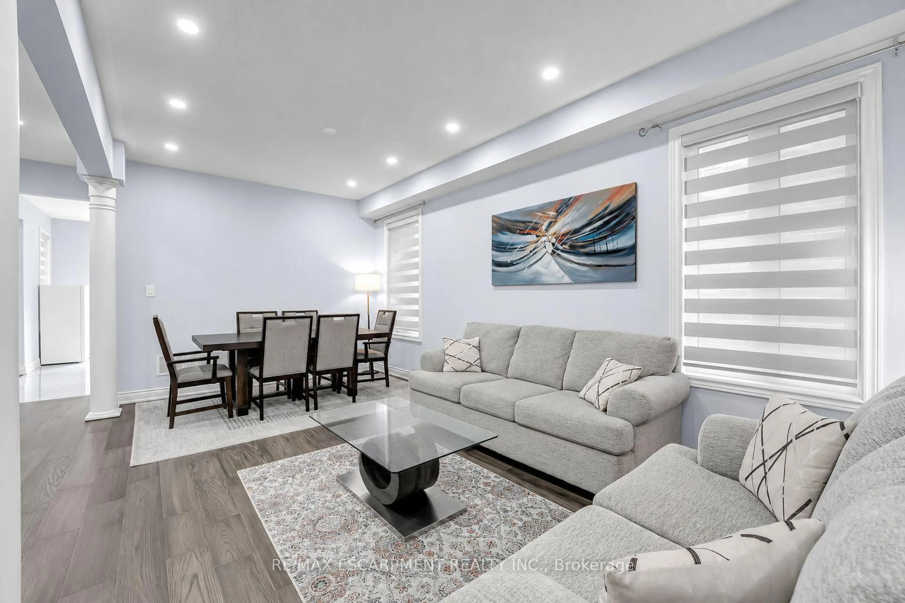 Living room with furniture, unknown for 356 Cedric Terr, Milton Ontario L9T 8P3