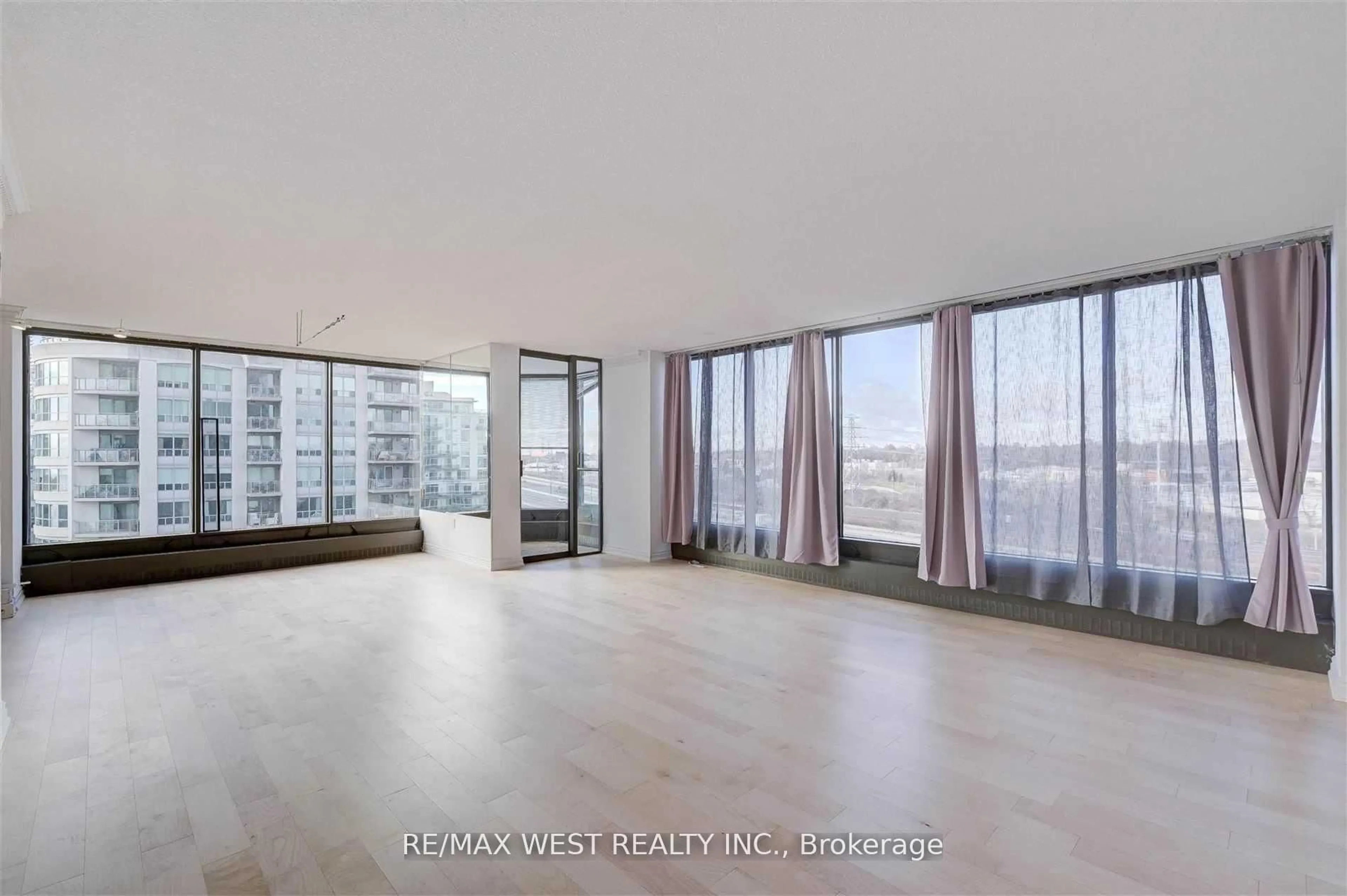 A pic of a room for 2045 Lake Shore Blvd #807, Toronto Ontario M8V 2Z6