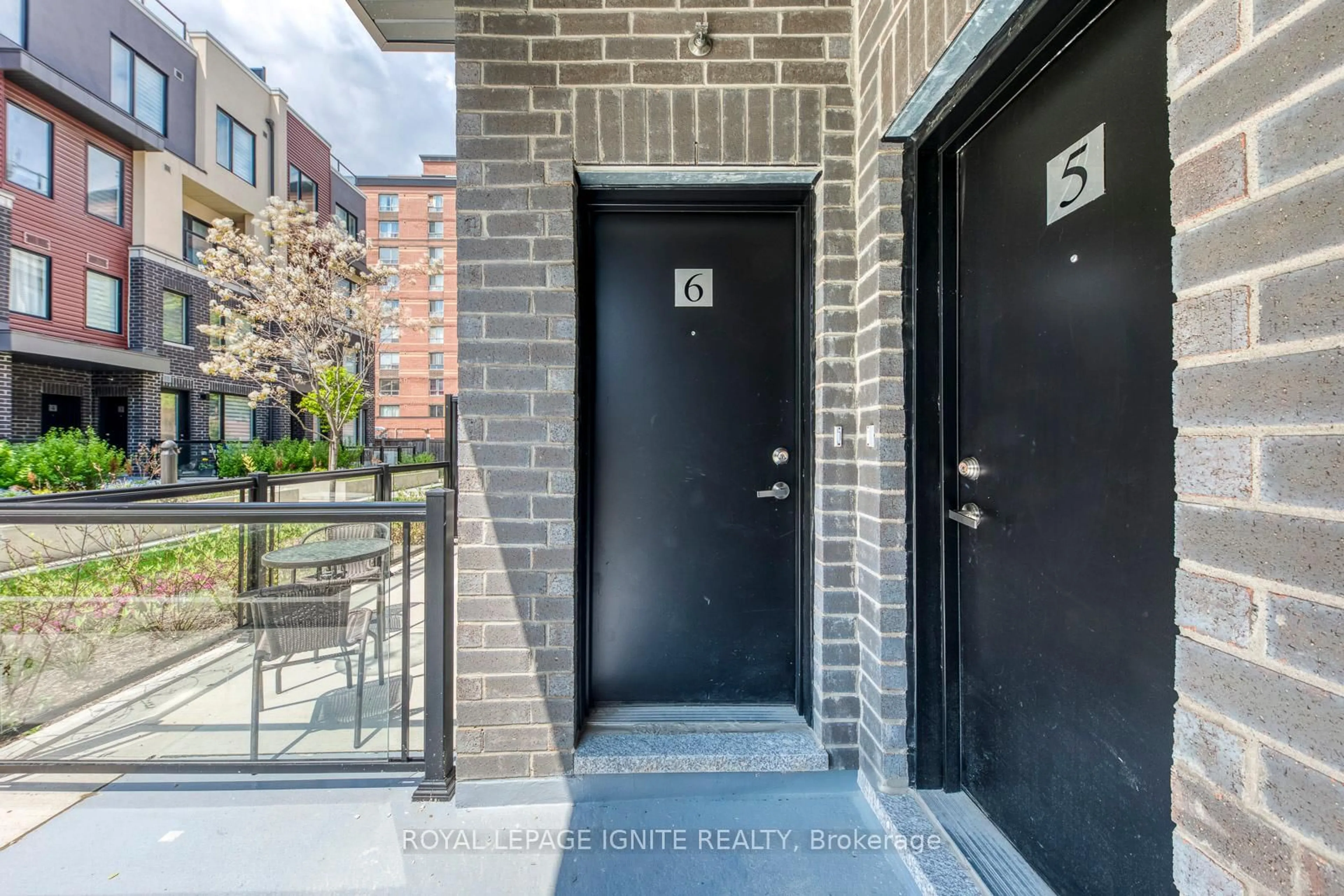 Unknown for 3562 Colonial Dr #6, Mississauga Ontario L5L 0C1