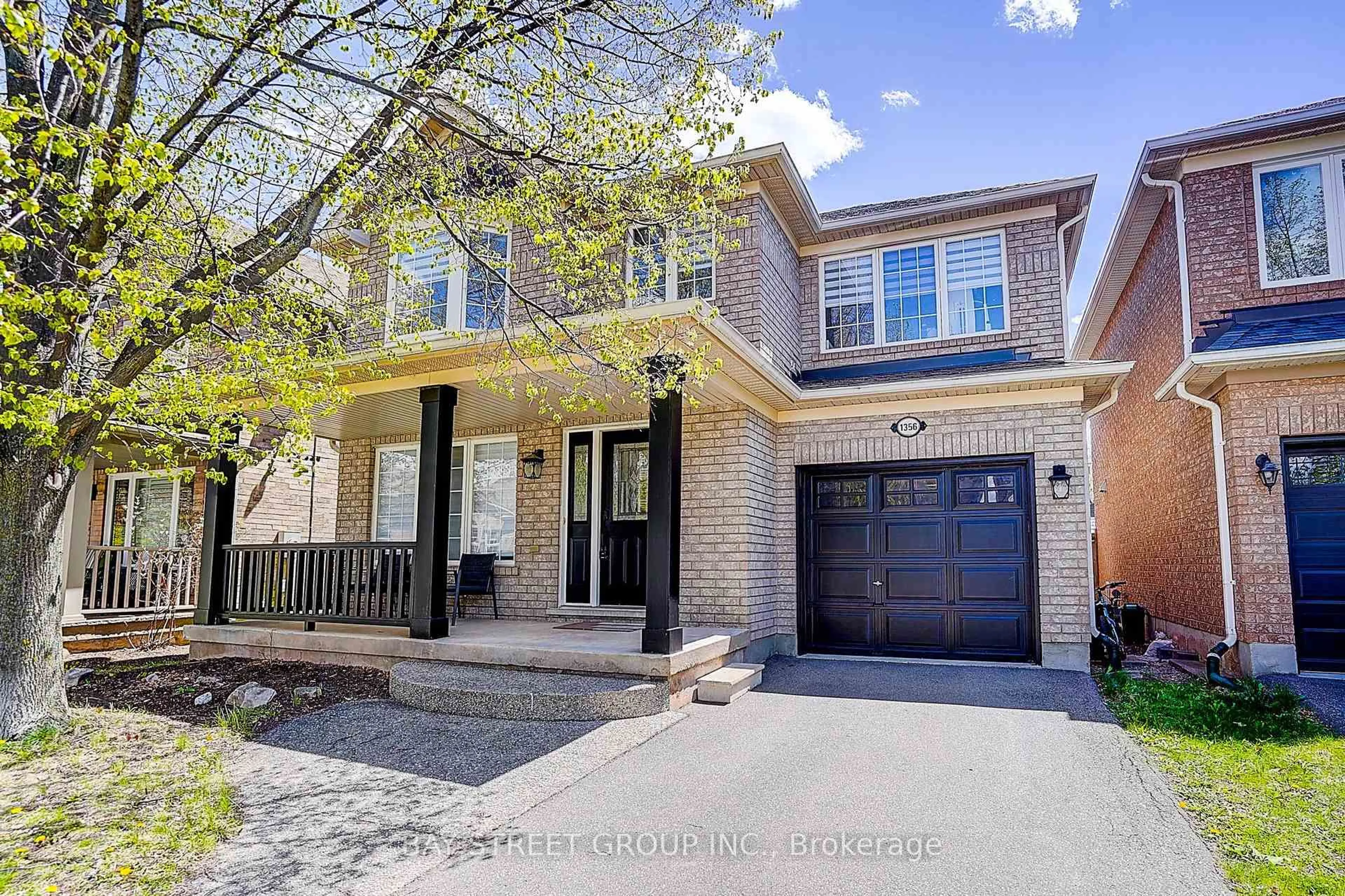 Home with brick exterior material, street for 1356 Ridgebank Dr, Oakville Ontario L6M 4A6