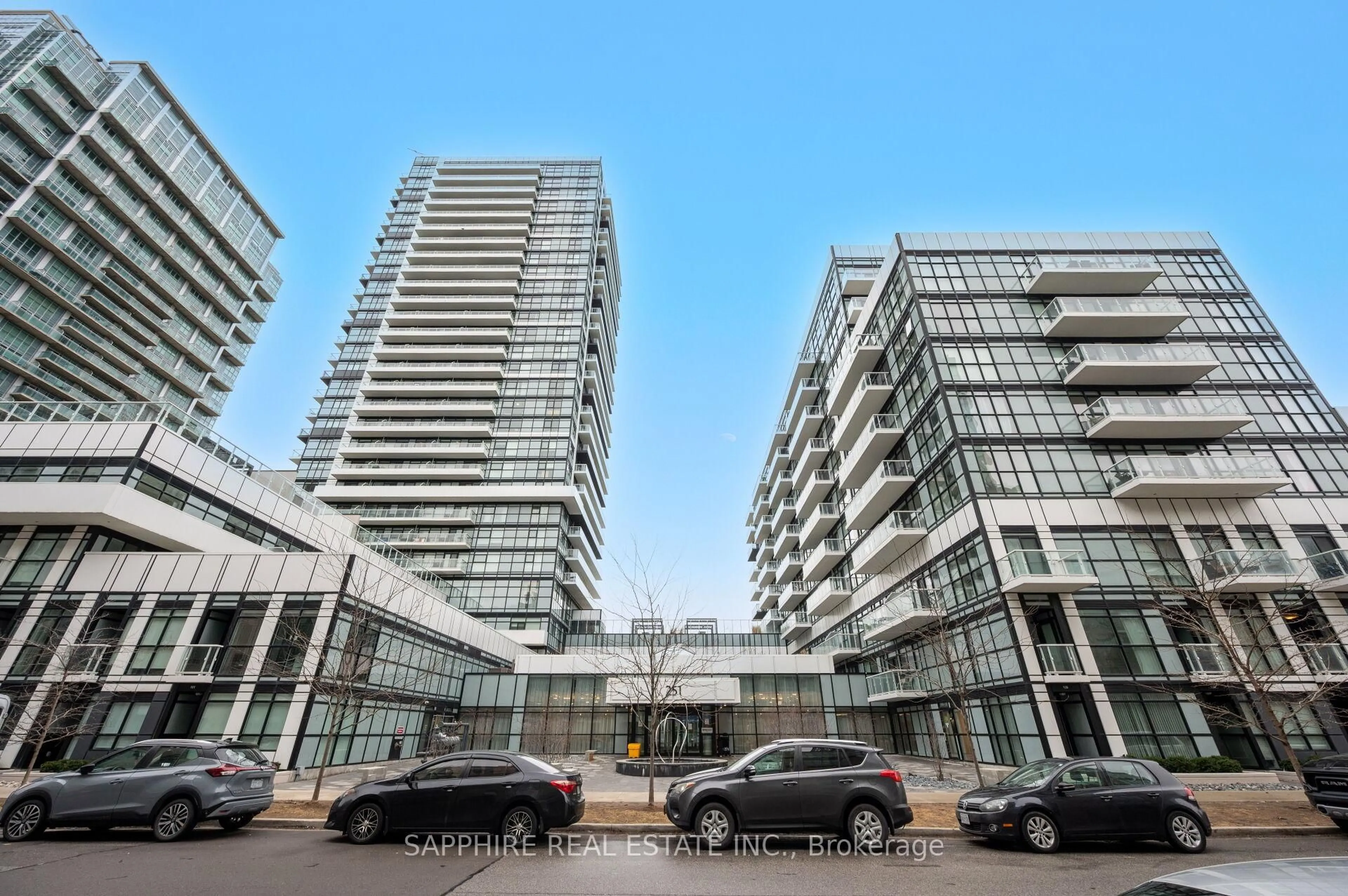 Indoor foyer for 251 Manitoba St #2809, Toronto Ontario M8Y 0C7