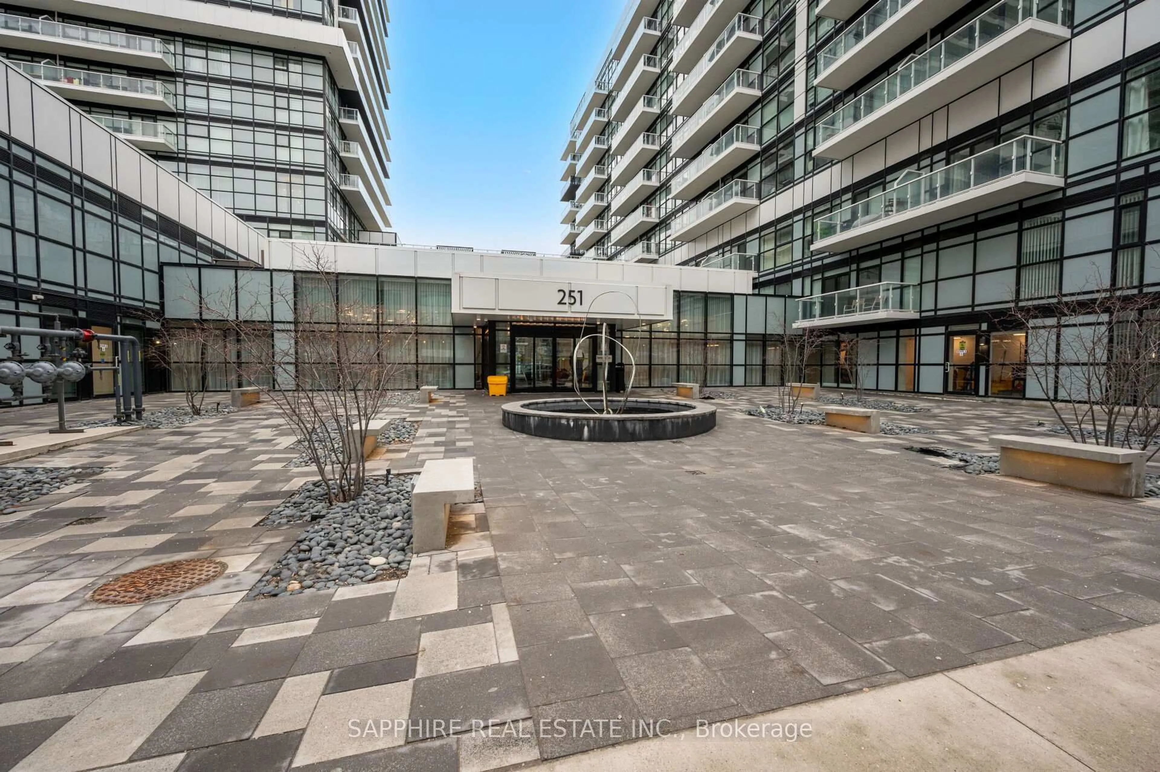 Indoor foyer for 251 Manitoba St #2809, Toronto Ontario M8Y 0C7