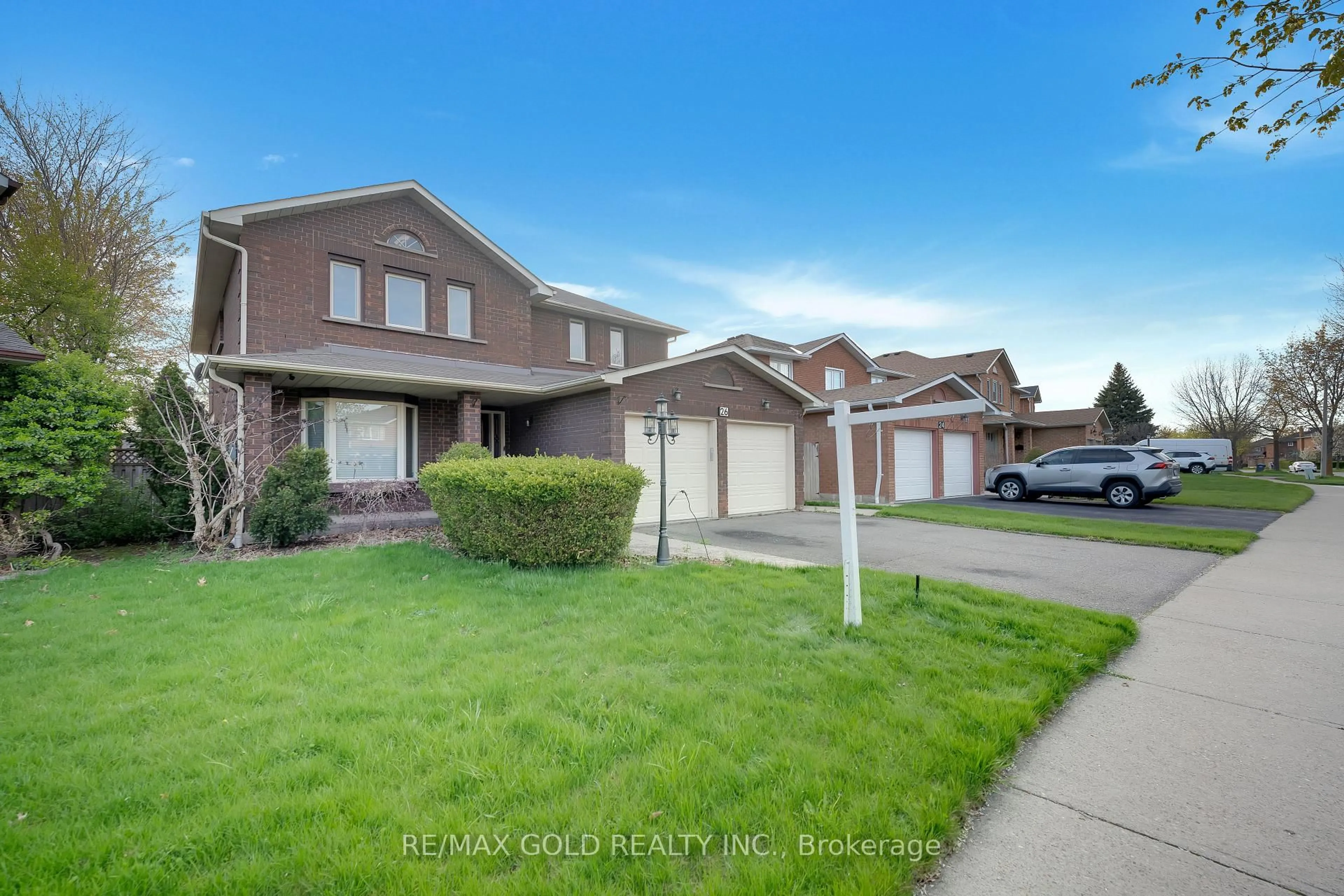 Unknown for 26 Dundalk Cres, Brampton Ontario L6Z 2V2