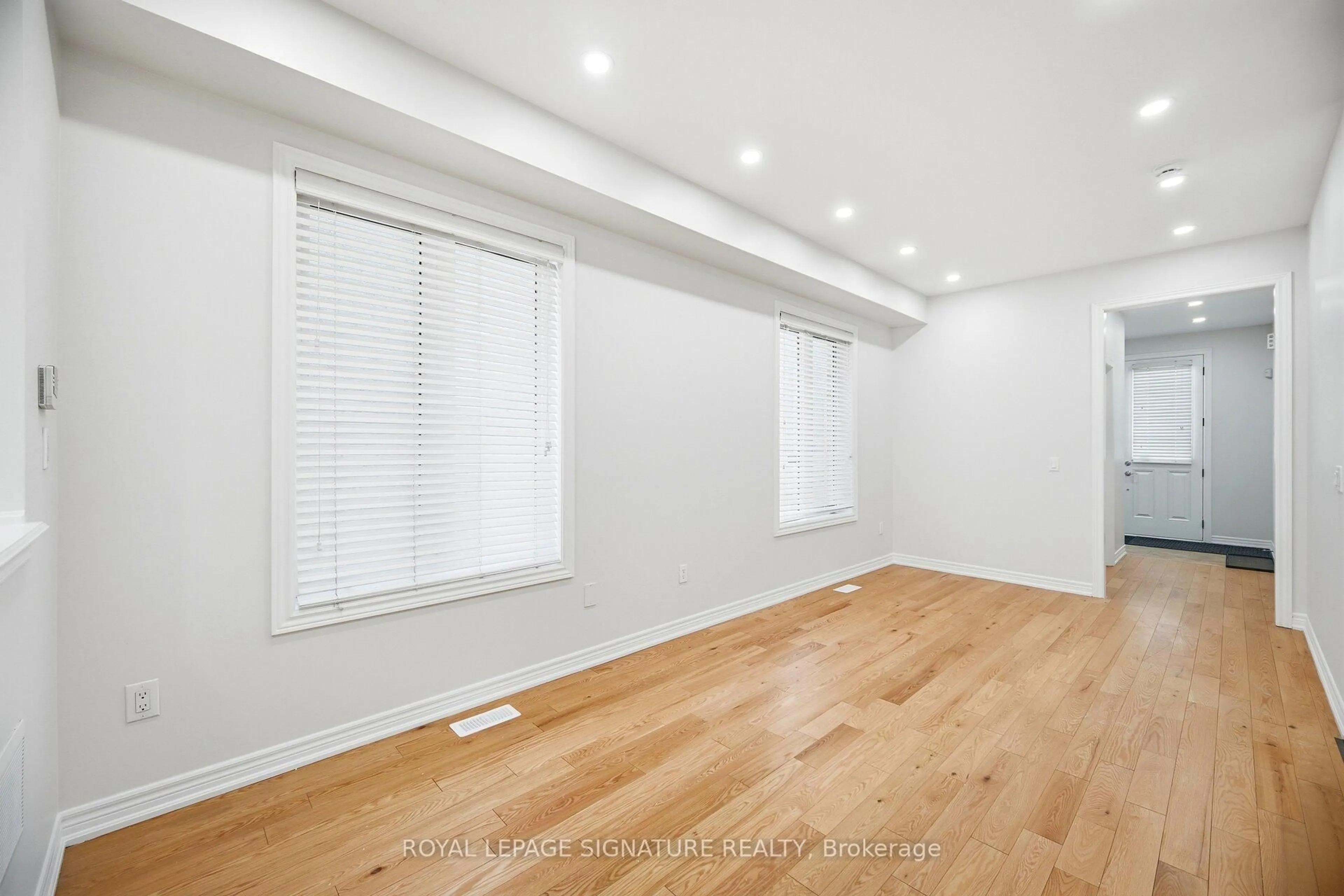 A pic of a room for 44 Rangemore Rd, Brampton Ontario L7A 4V8