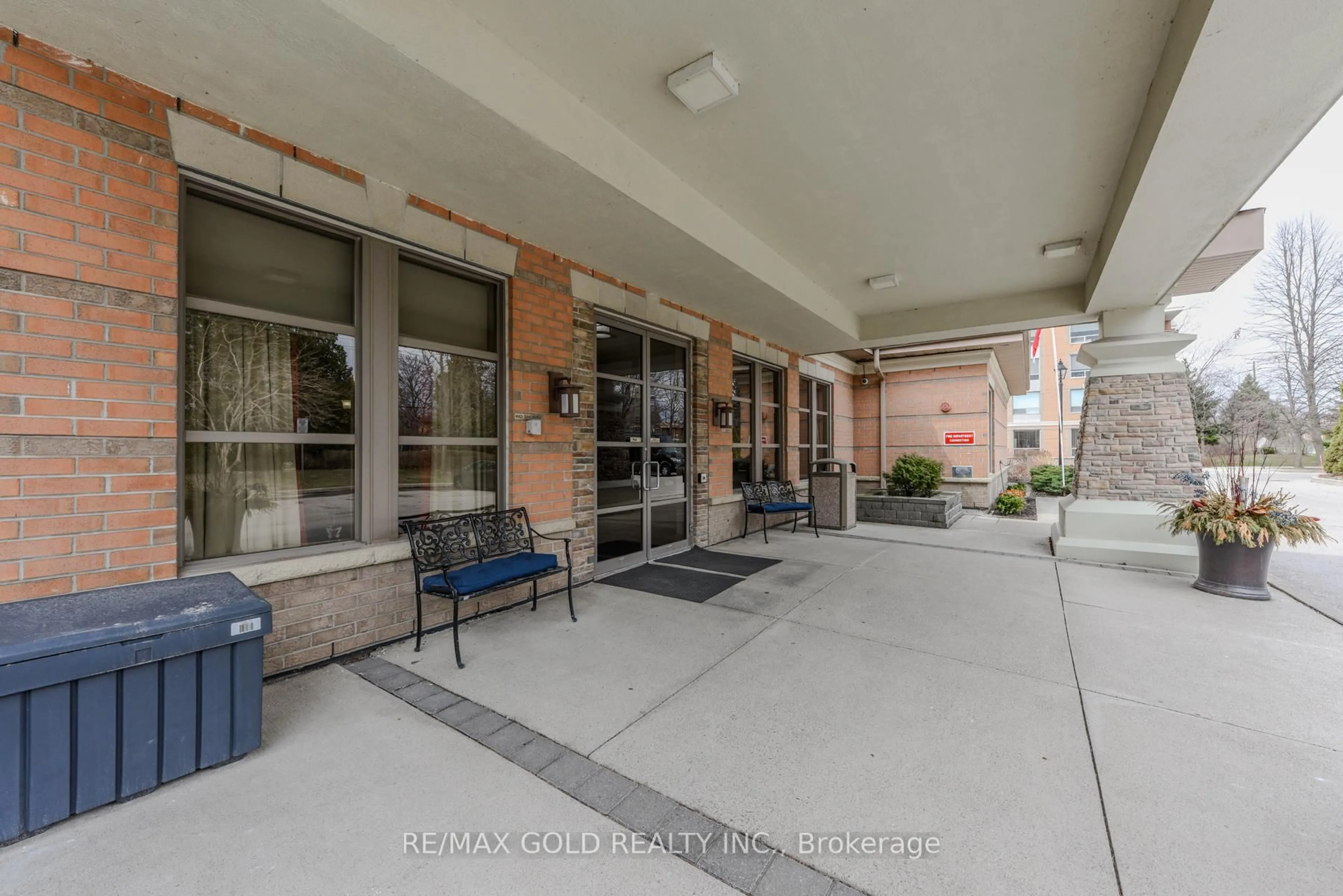 Unknown for 100 Burloak Dr #2411, Burlington Ontario L7L 6P6