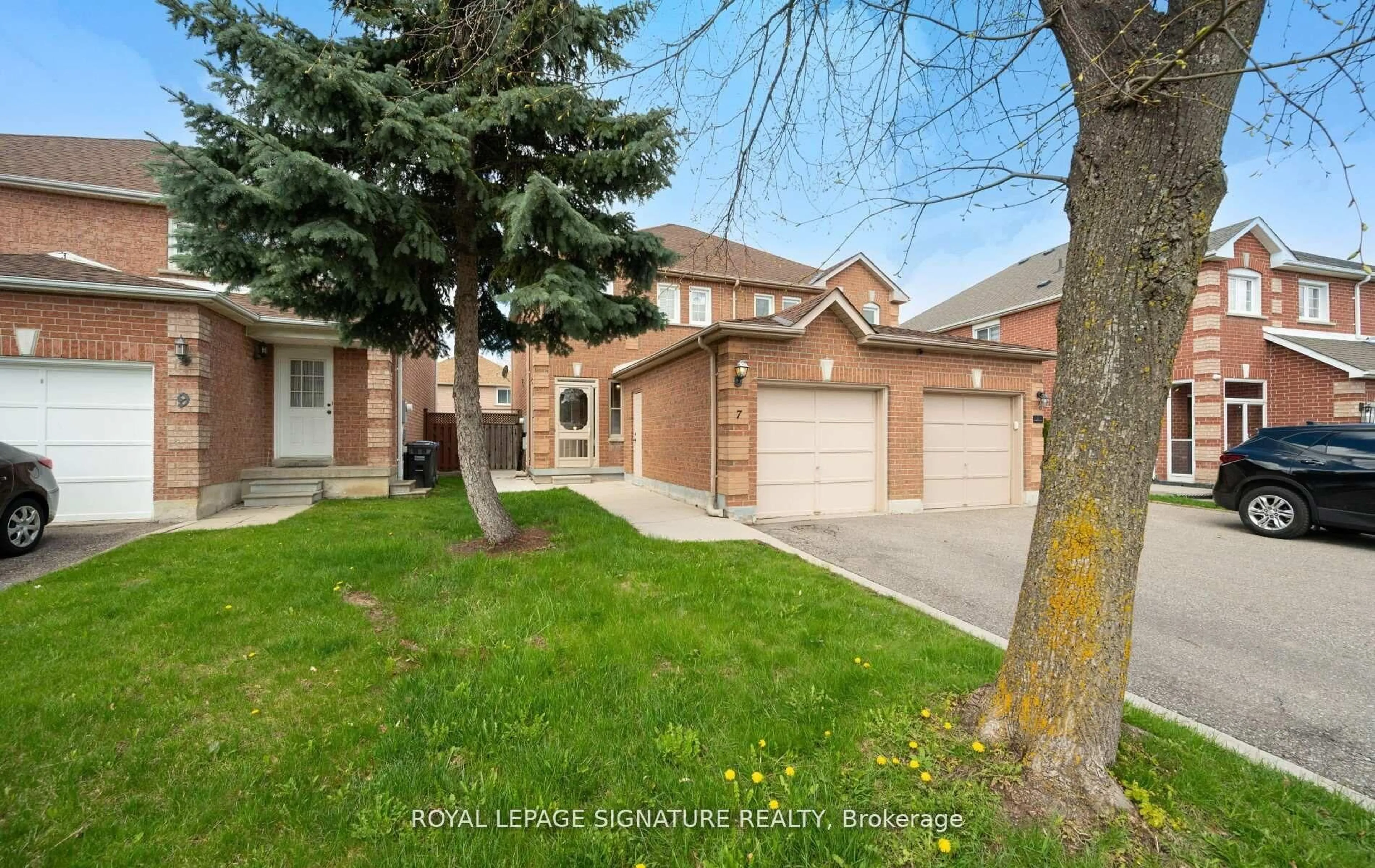 Unknown for 7 Kitto Crt, Brampton Ontario L6Y 5A9
