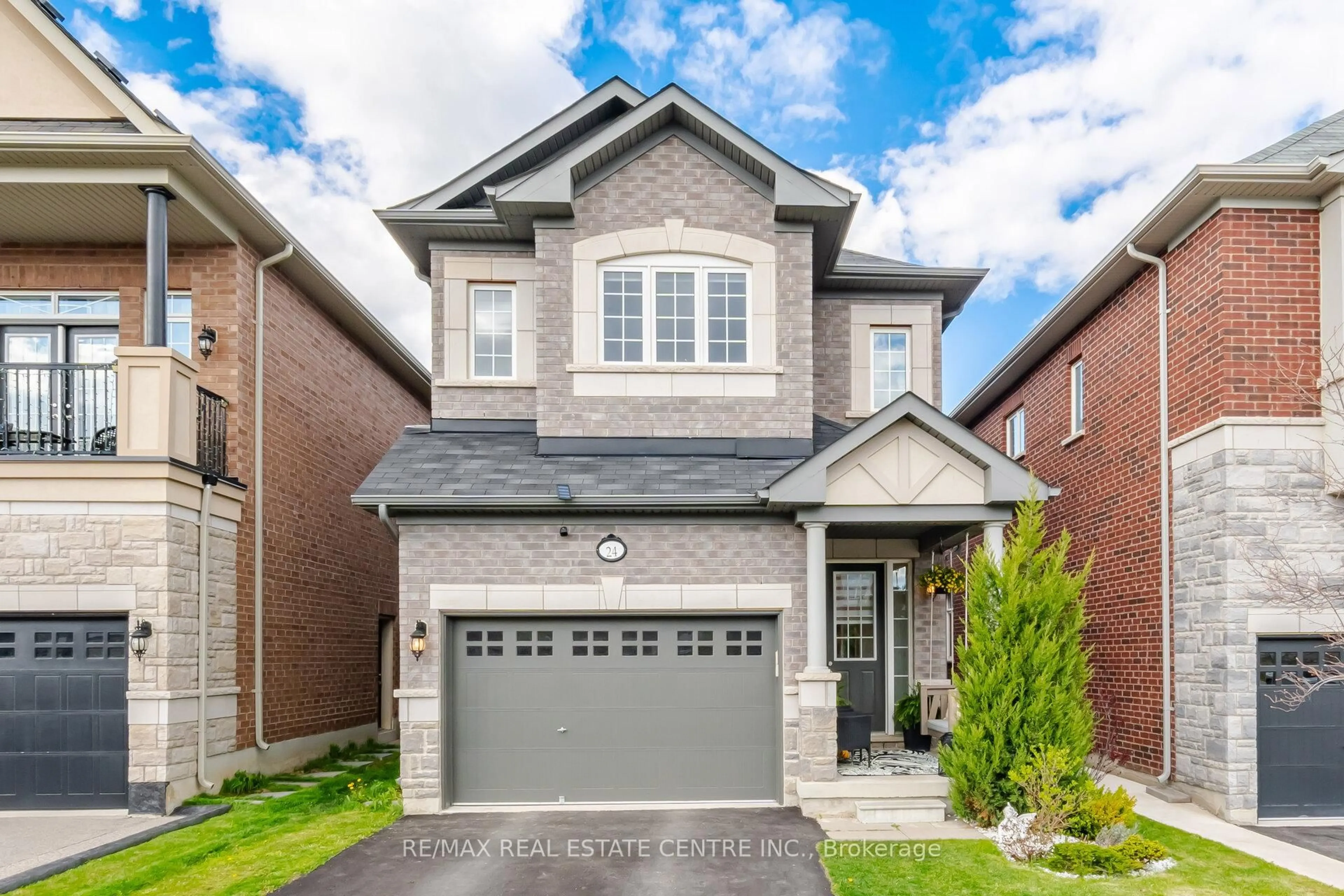 Home with brick exterior material, street for 24 Duffel Cres, Halton Hills Ontario L7G 0M1