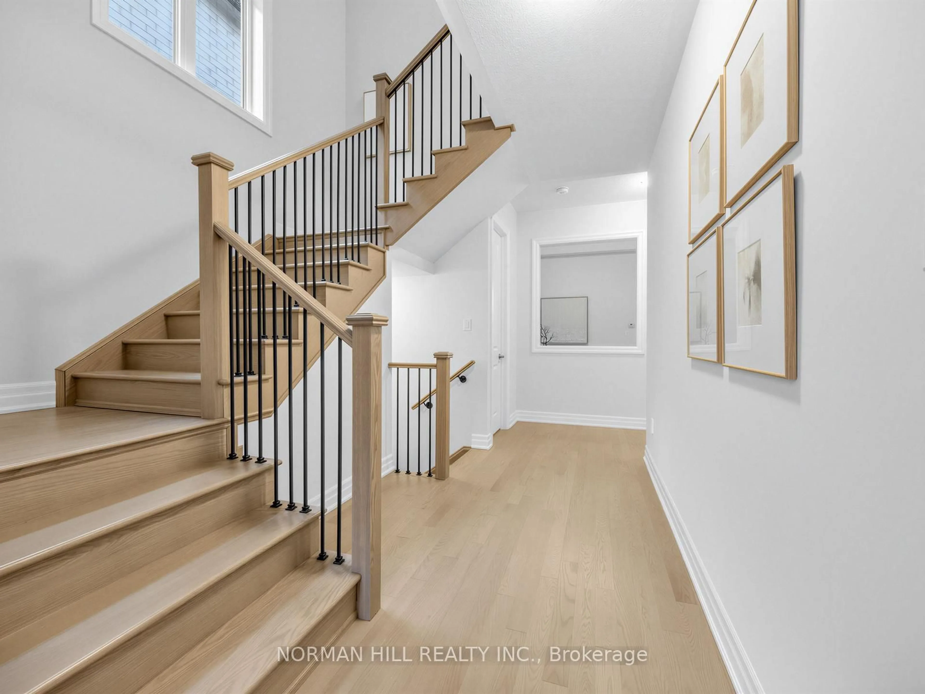 Stairs for 134 Antibes Dr, Brampton Ontario L6X 5J2