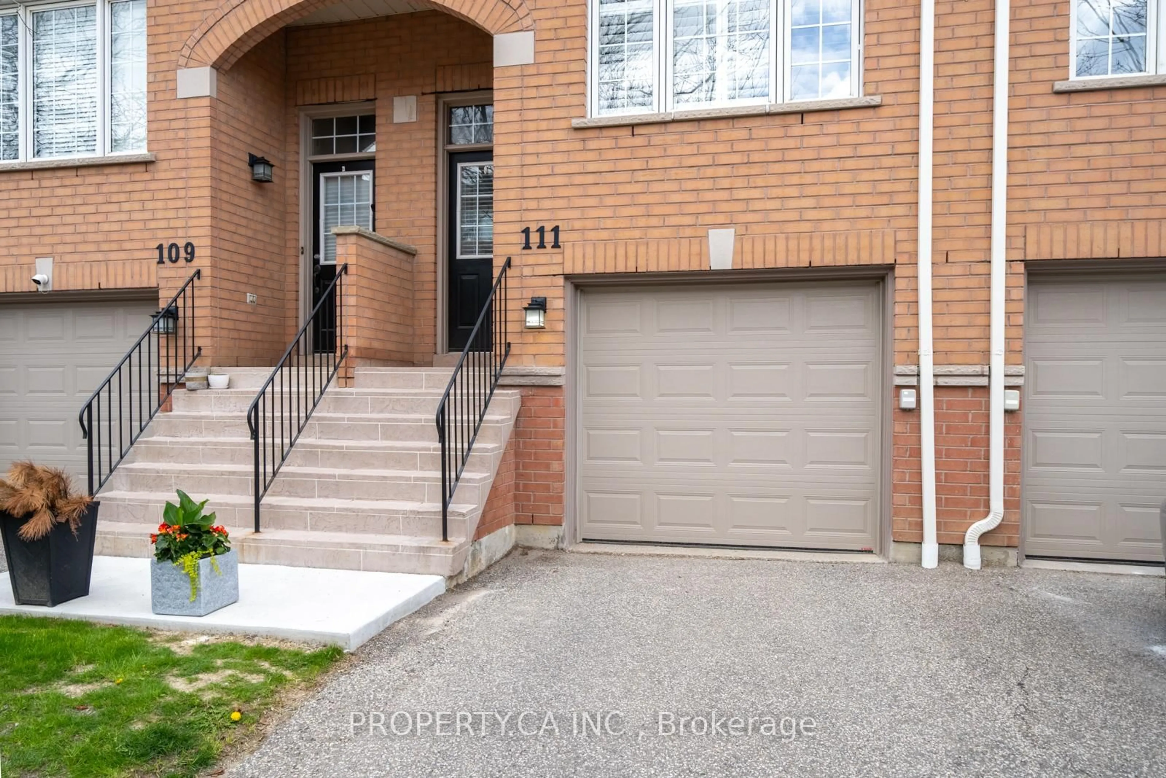 Unknown for 5030 Heatherleigh Ave #111, Mississauga Ontario L5V 2G7