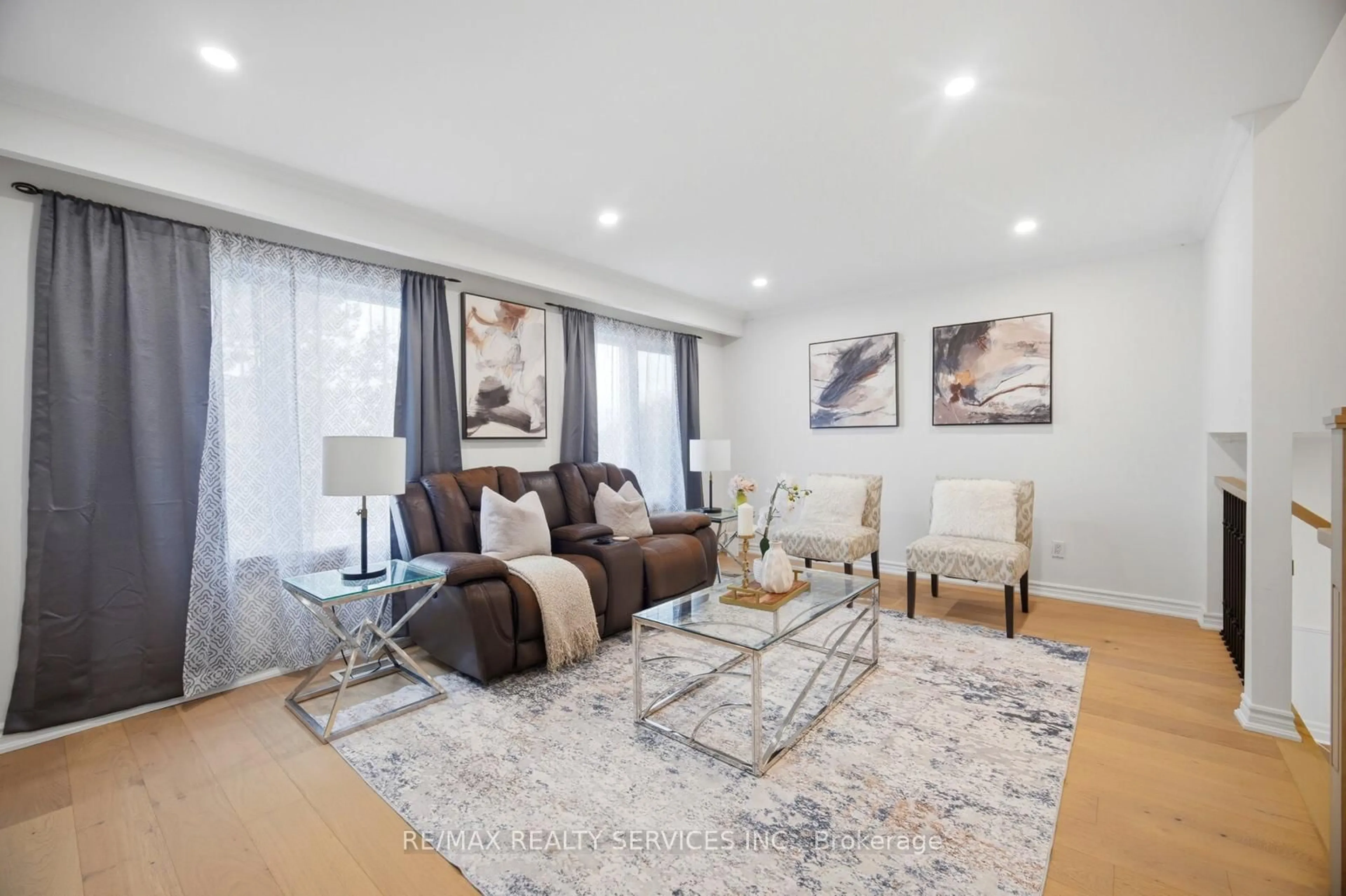 Living room with furniture, unknown for 24 Foxacre Row, Brampton Ontario L6V 3P5