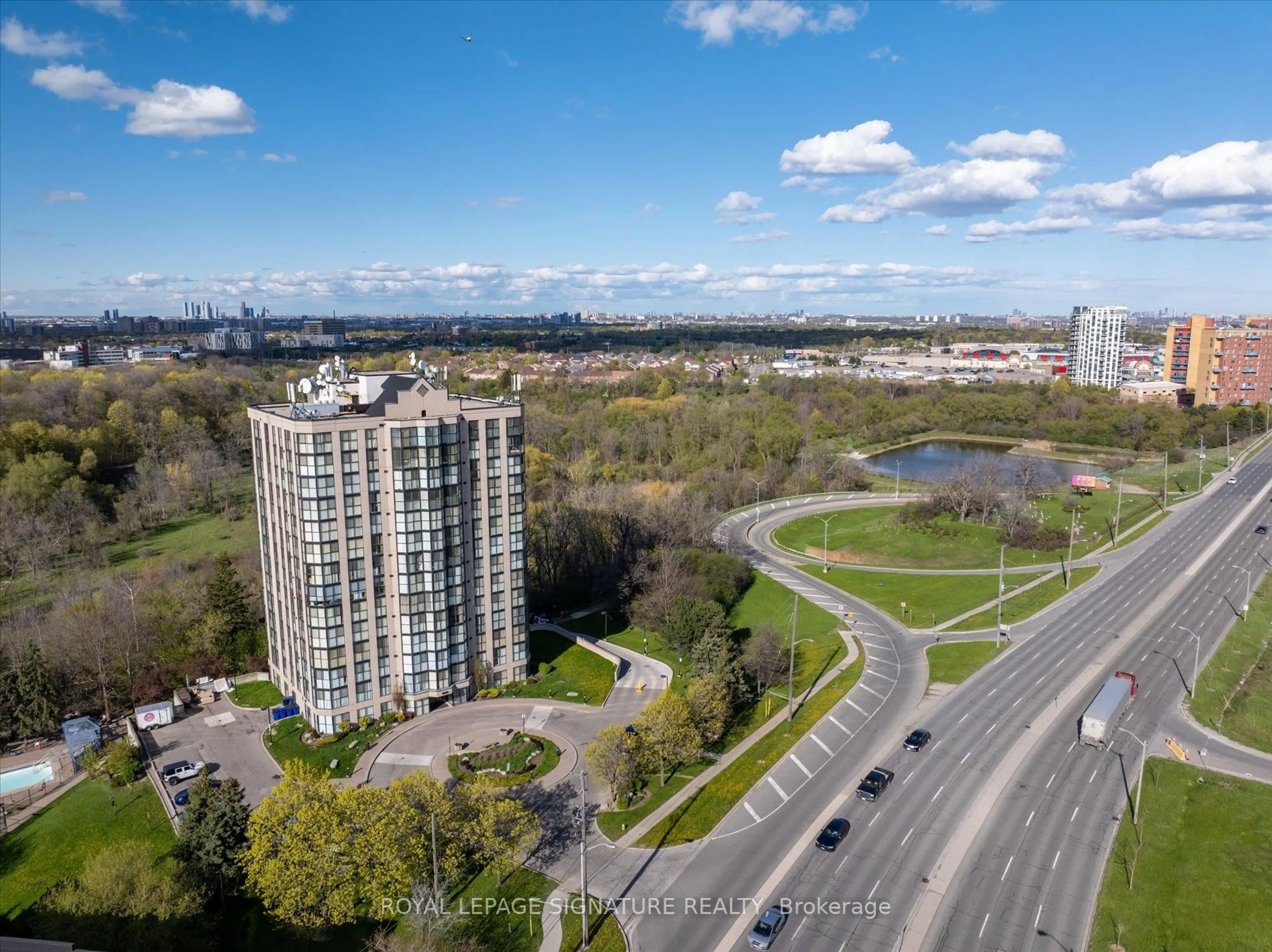 A pic from outside/outdoor area/front of a property/back of a property/a pic from drone, city buildings view from balcony for 600 Rexdale Blvd #403, Toronto Ontario M9W 6T4