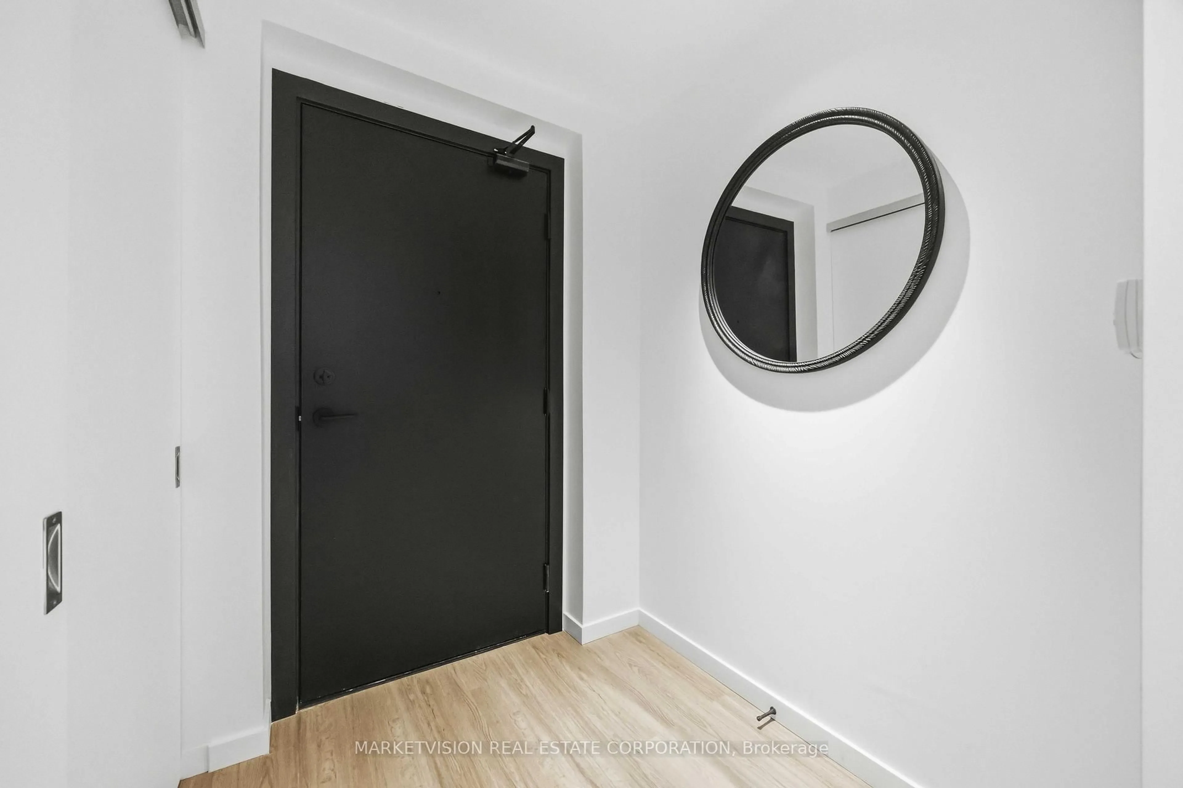 Indoor entryway for 689 The Queensway #231, Toronto Ontario M8Y 1L1