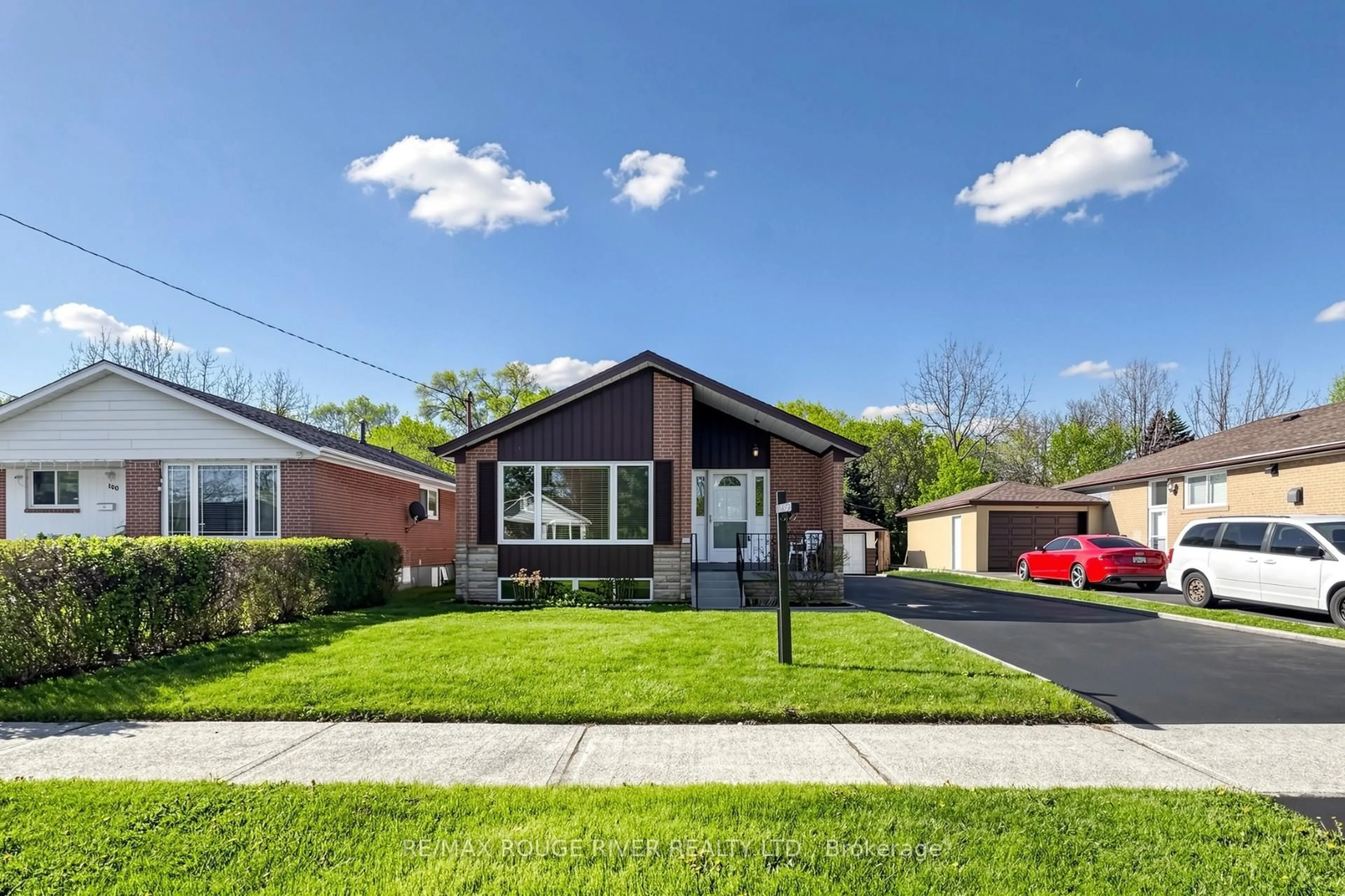 Home with brick exterior material, street for 102 Taysham Cres, Toronto Ontario M9V 1X3