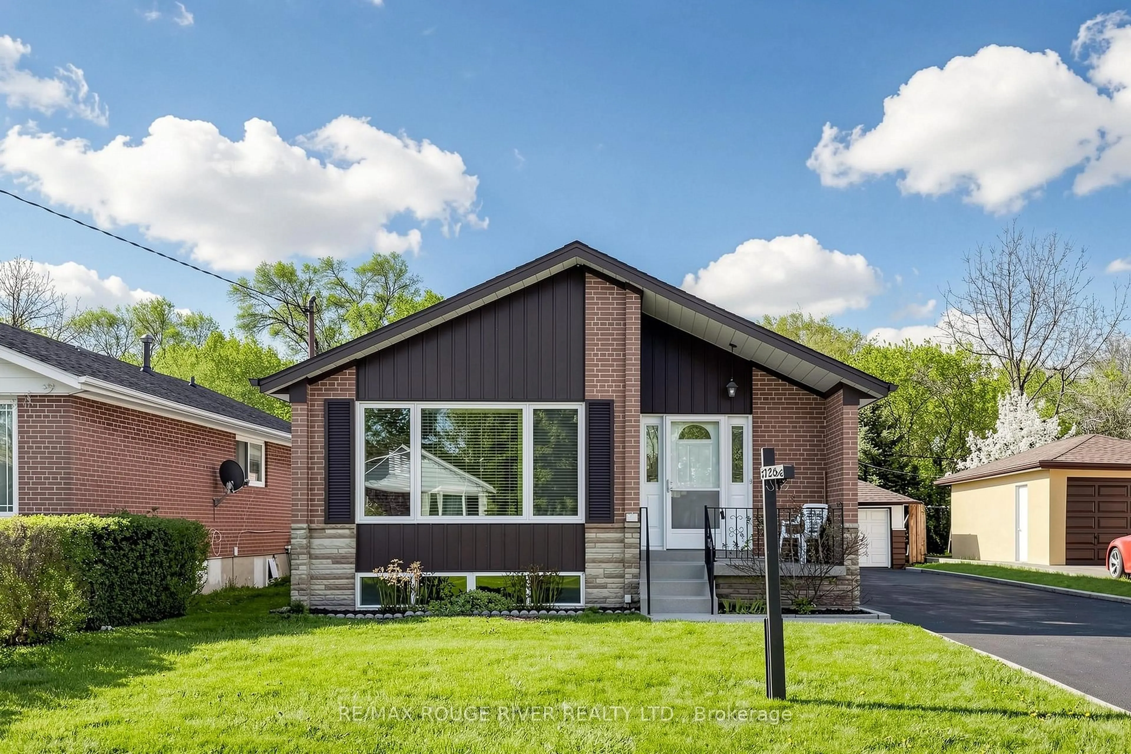 Home with brick exterior material, street for 102 Taysham Cres, Toronto Ontario M9V 1X3