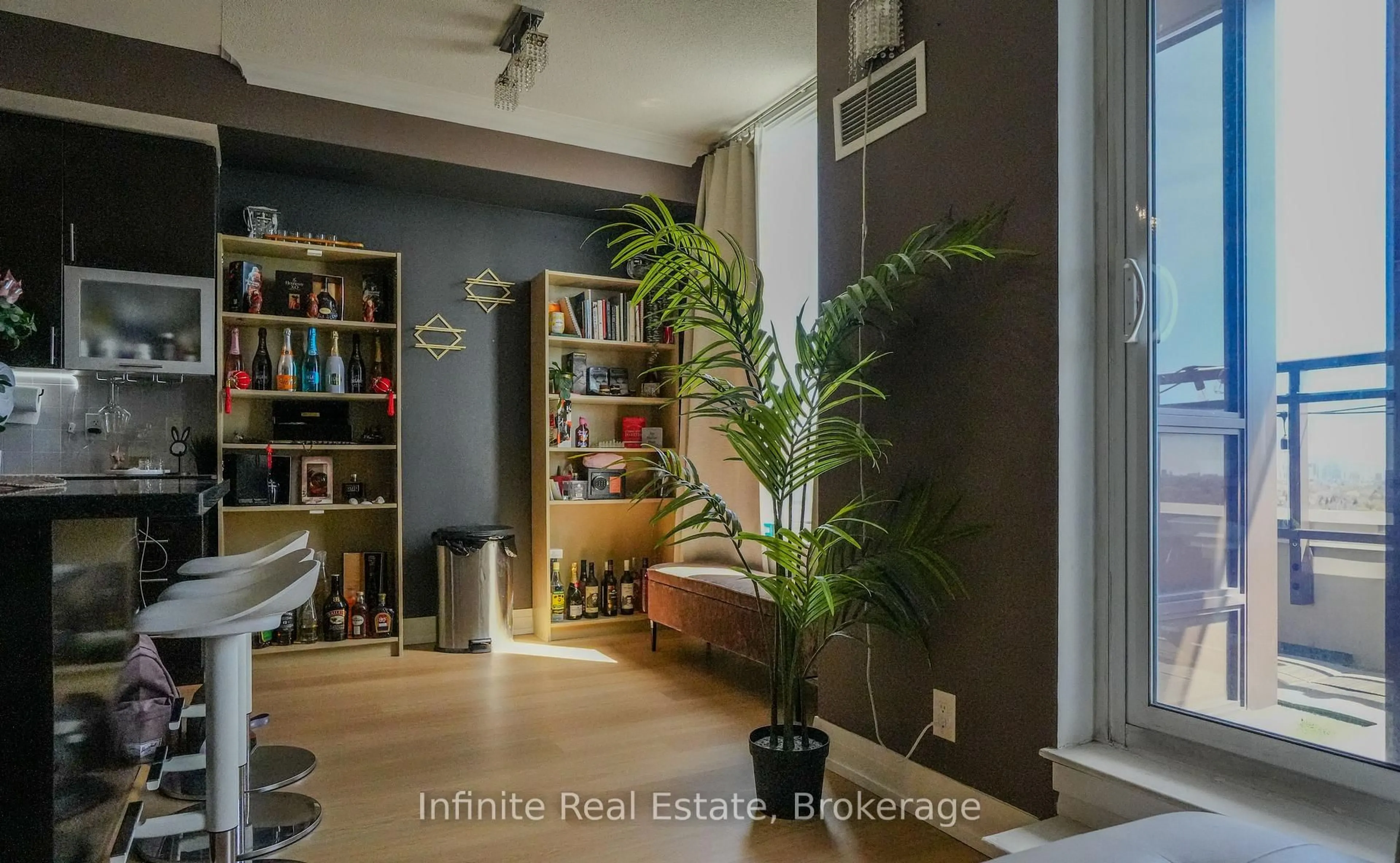 Indoor entryway for 1060 Sheppard Ave #PH4, Toronto Ontario M3J 0G7