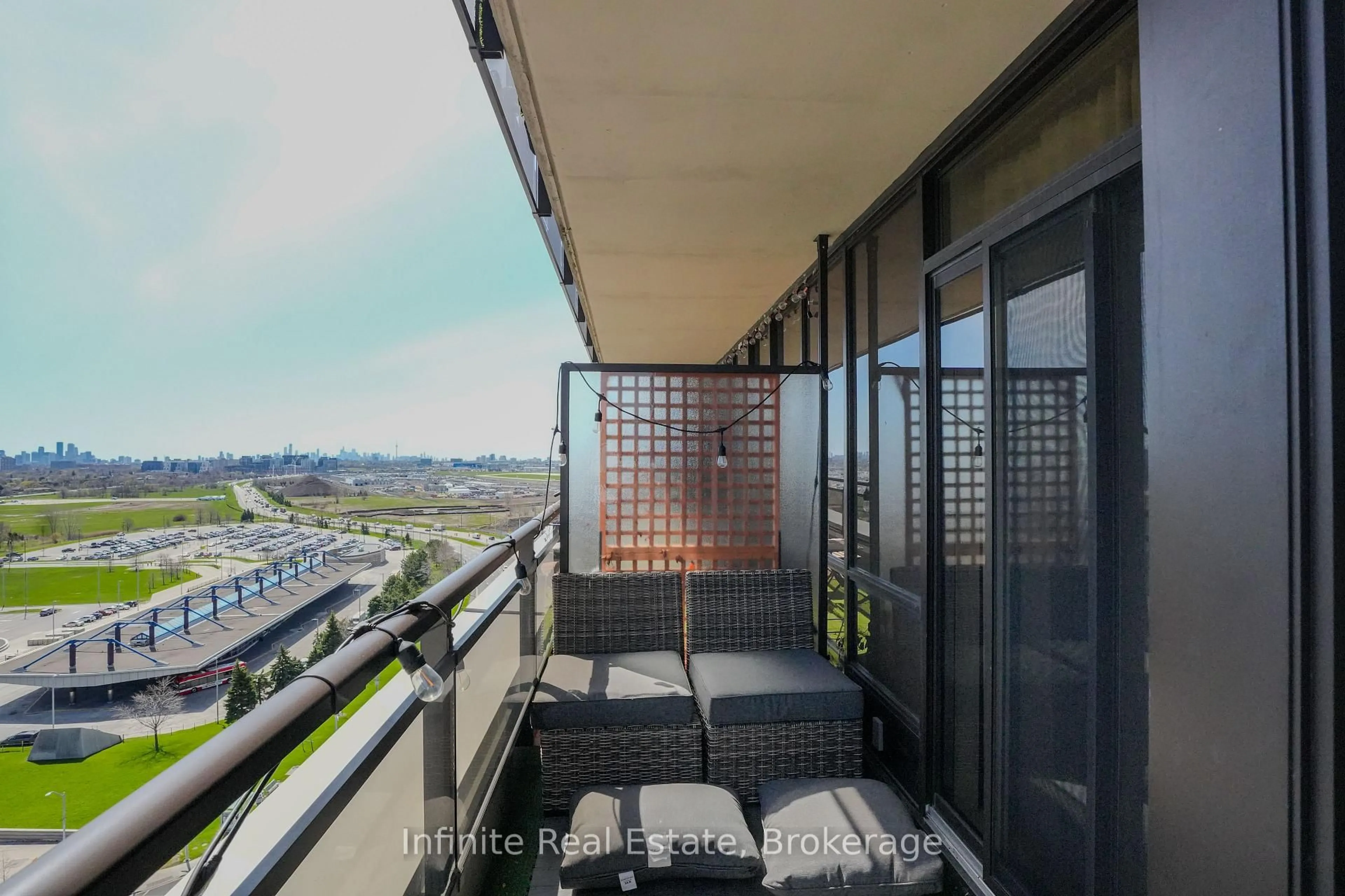 Balcony in the apartment, city buildings view from balcony for 1060 Sheppard Ave #PH4, Toronto Ontario M3J 0G7