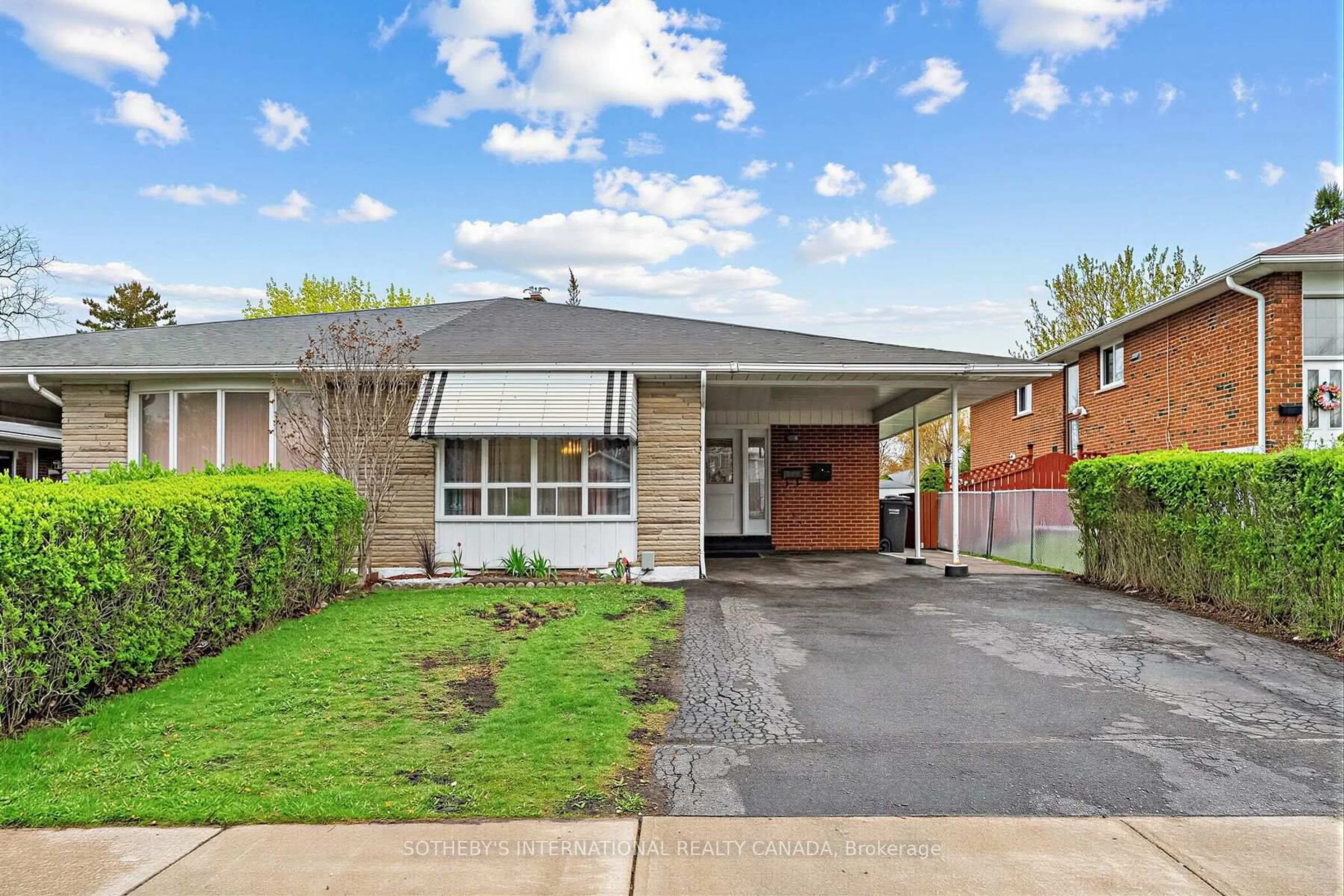 Home with brick exterior material, street for 3352 Queen Frederica Dr, Mississauga Ontario L4Y 3B2