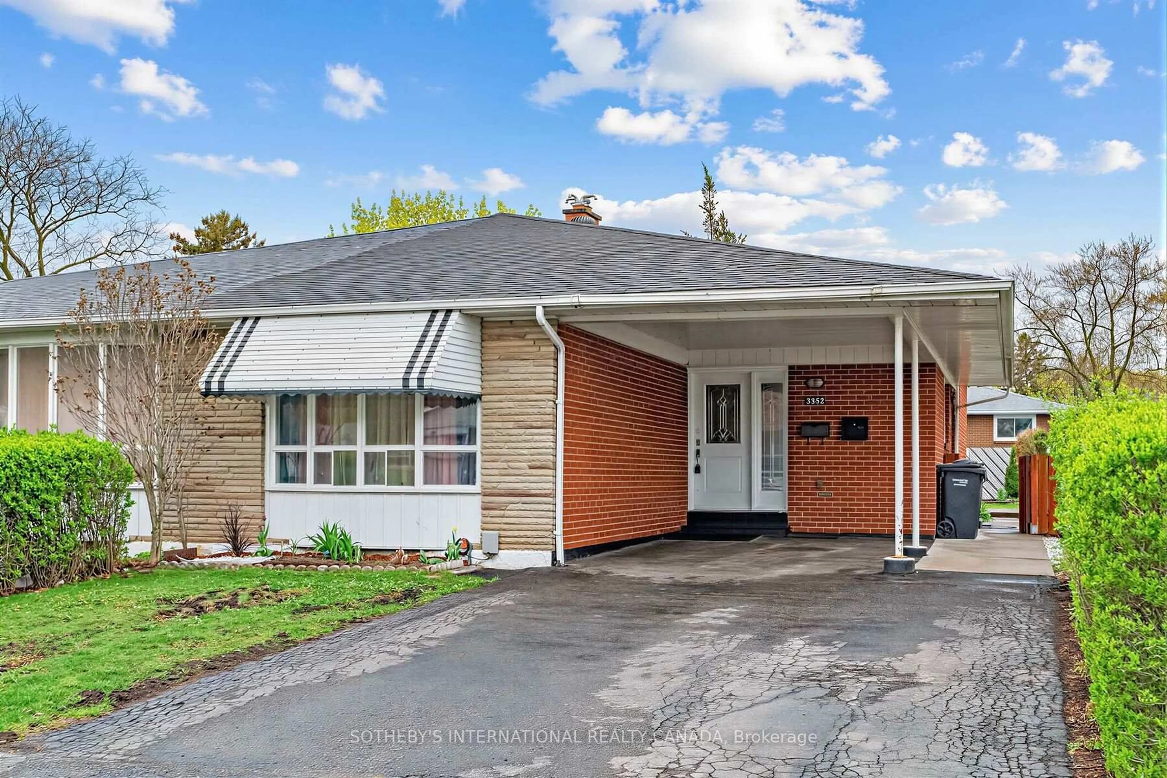 Home with brick exterior material, street for 3352 Queen Frederica Dr, Mississauga Ontario L4Y 3B2