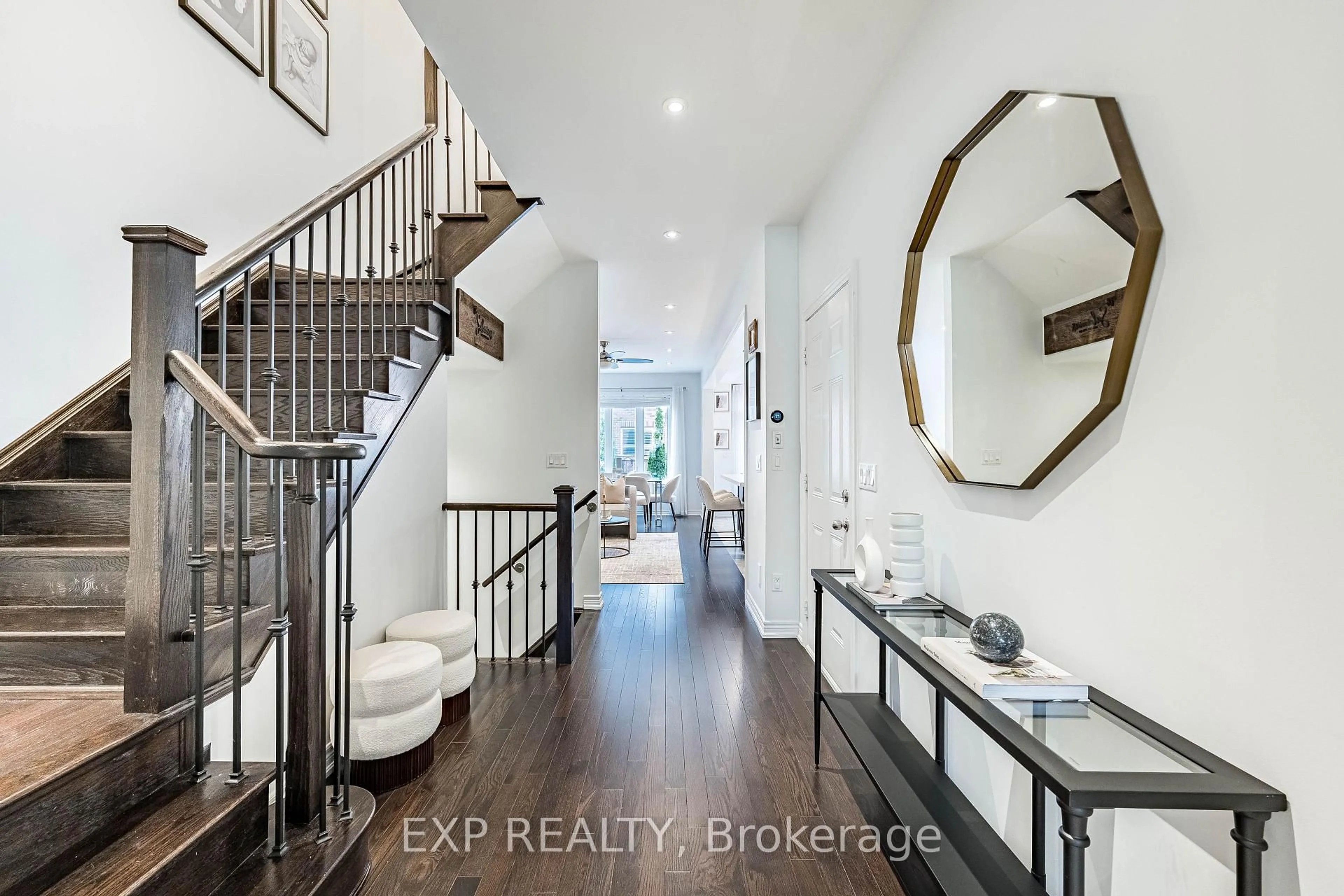 Indoor entryway for 1445 Bews Landing, Milton Ontario L9T 8T9