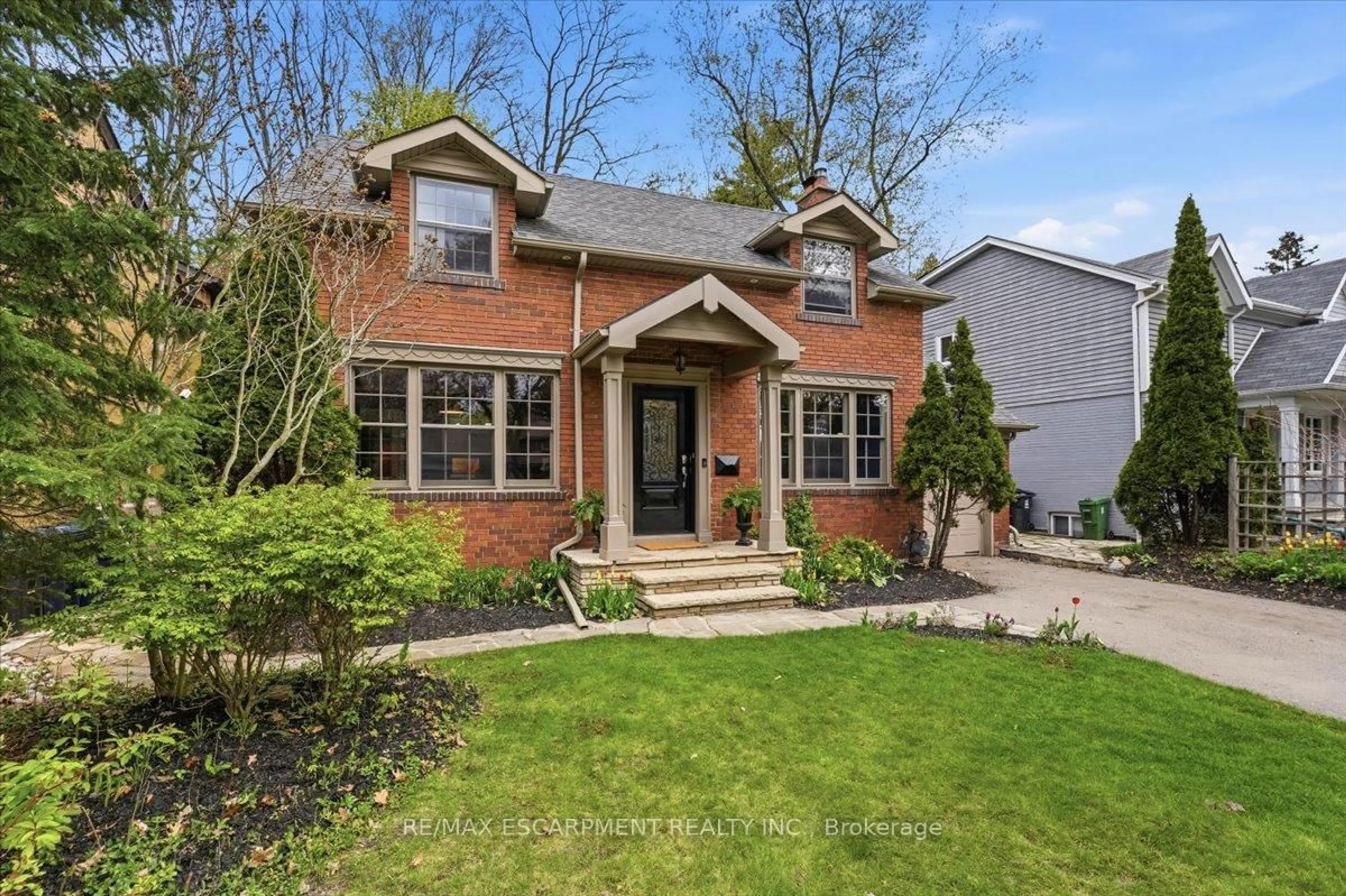 Home with brick exterior material, street for 242 The Kingsway, Toronto Ontario M9A 3T5