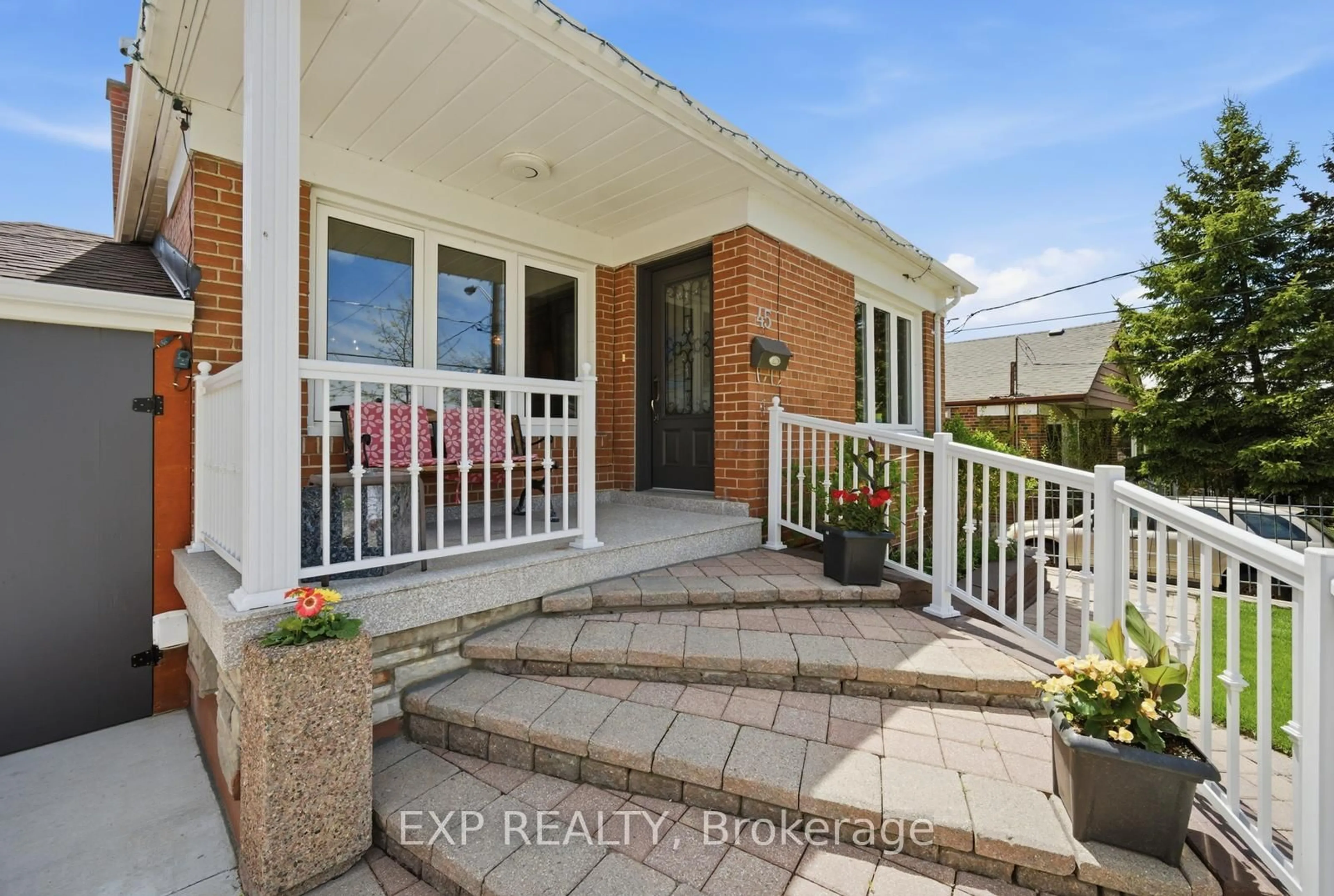 Indoor entryway for 45 Flamborough Dr, Toronto Ontario M6M 2R5