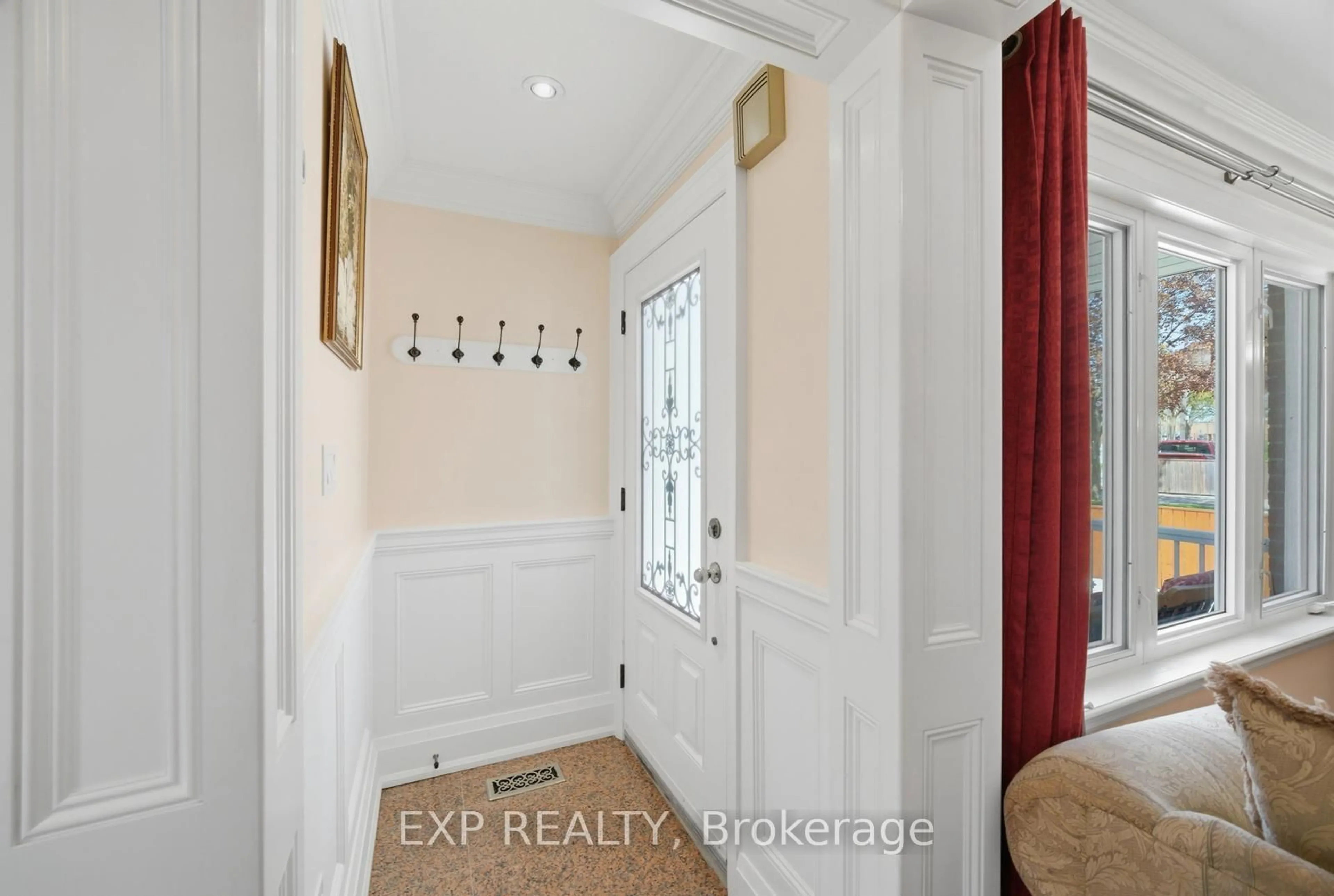 Indoor entryway for 45 Flamborough Dr, Toronto Ontario M6M 2R5