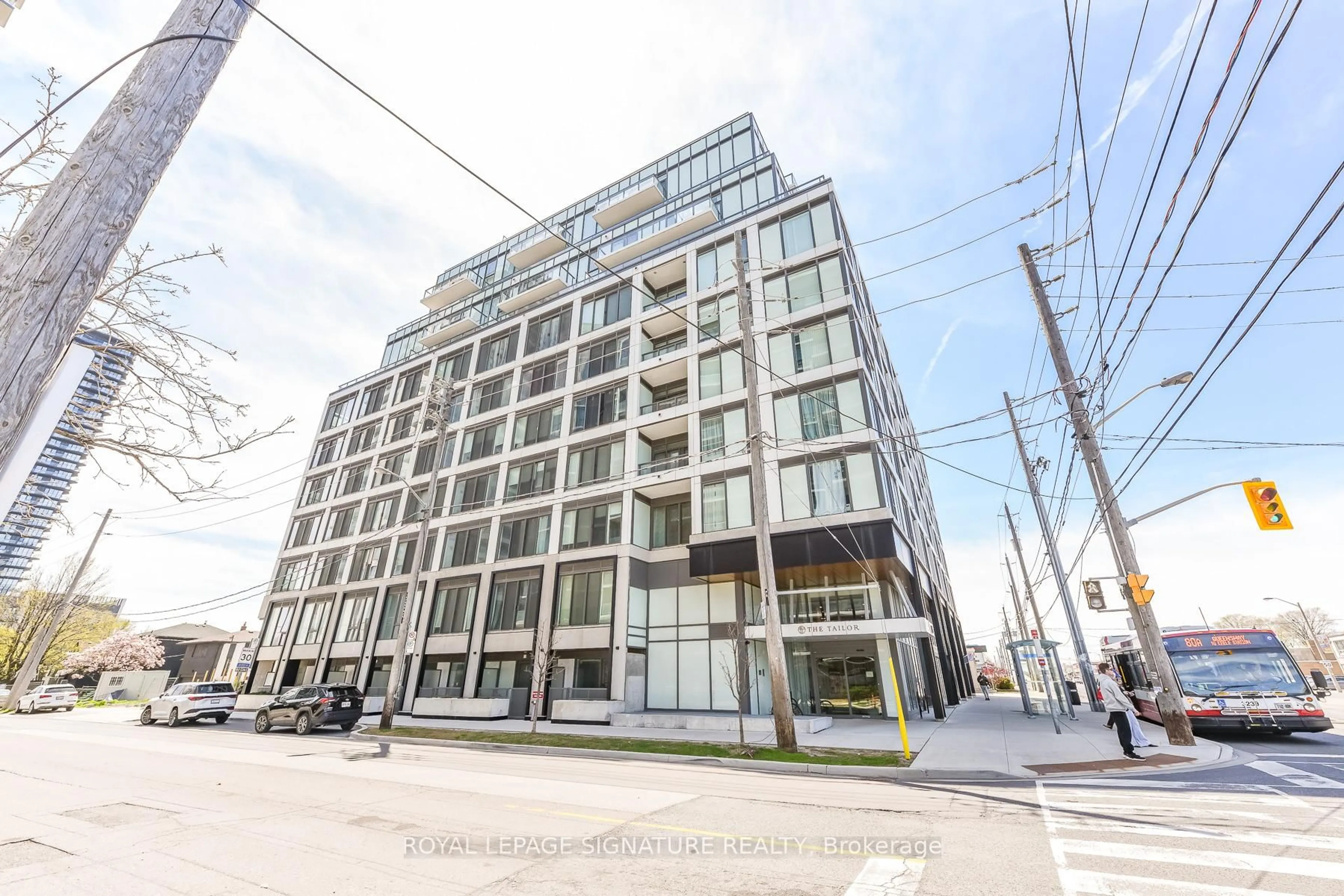 Patio, building for 1195 The Queensway #513, Toronto Ontario M8Z 1R6