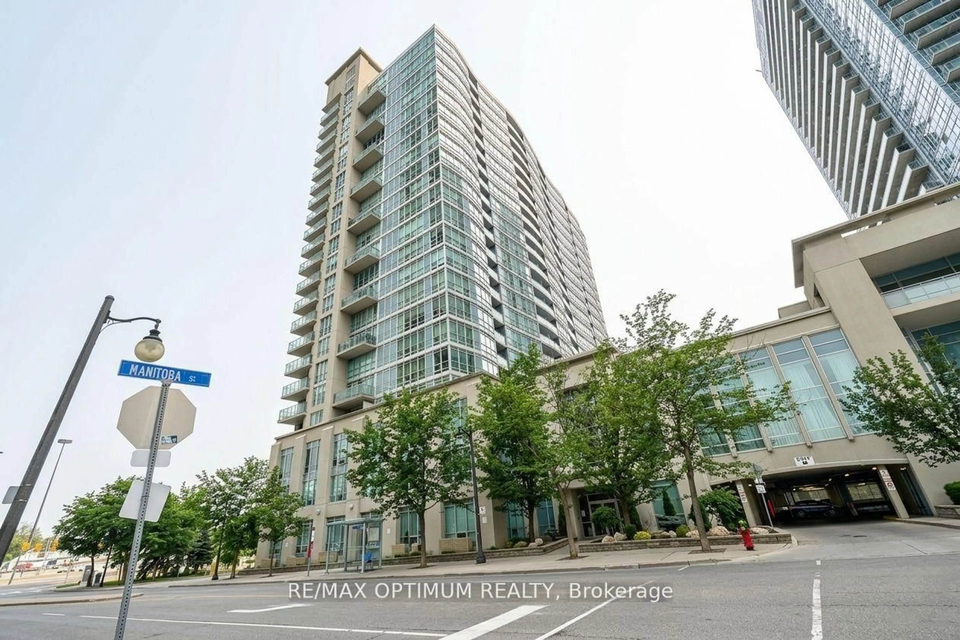 Unknown for 185 Legion Rd #416, Toronto Ontario M8Y 0A1