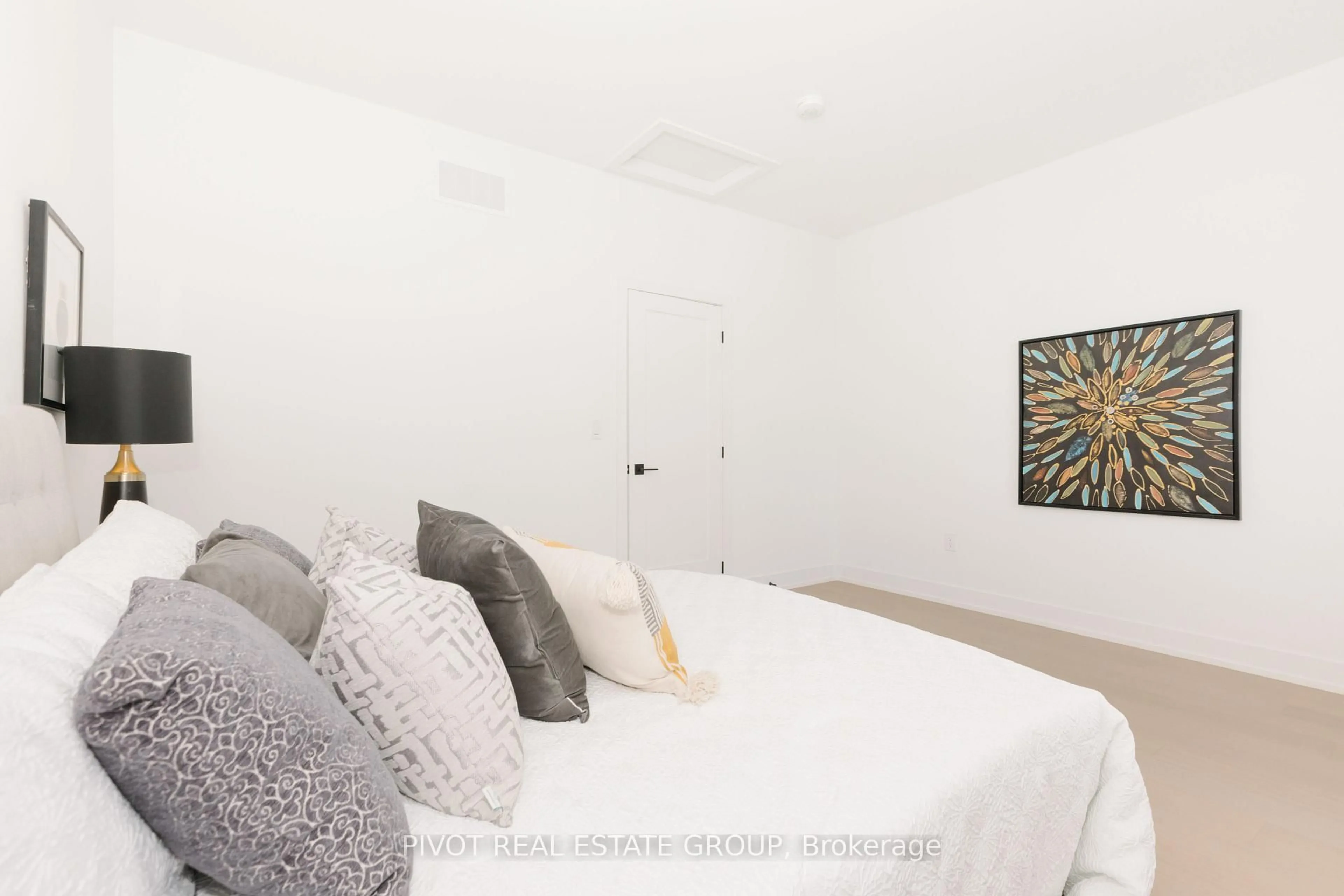 A pic of a room for 35 Lou Parsons Way #64, Mississauga Ontario L5H 0B2