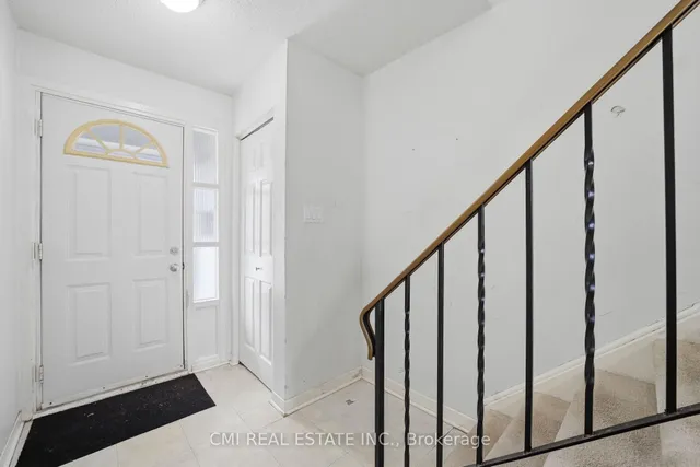 2440 Bromsgrove Rd #71, Mississauga 2