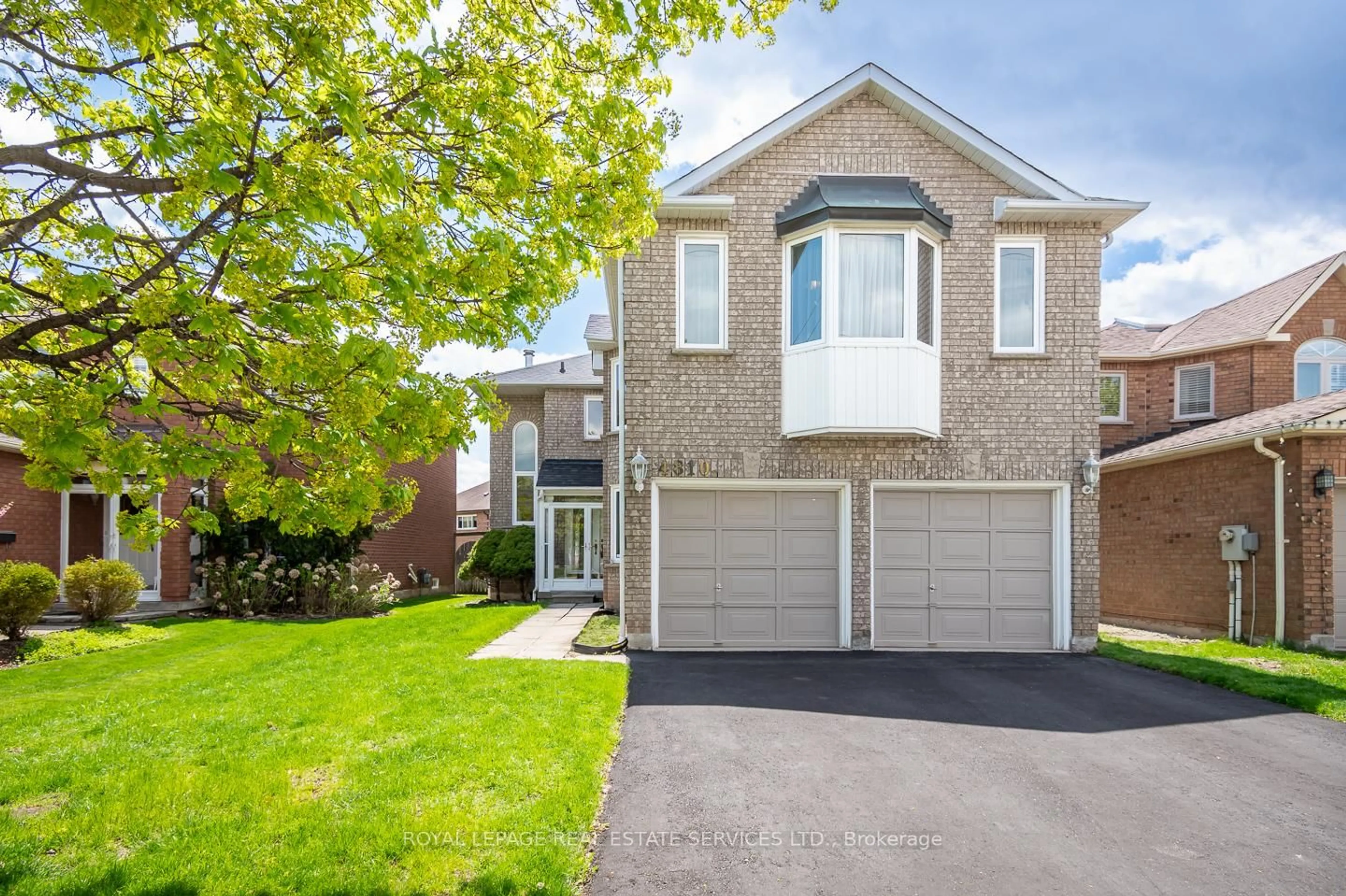Home with brick exterior material, street for 4810 Rathkeale Rd, Mississauga Ontario L5V 1H3