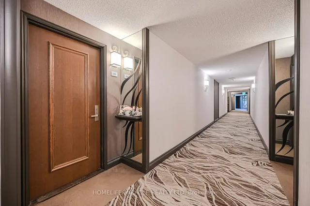 45 kingsBridge Garden Circ #208, Mississauga 4