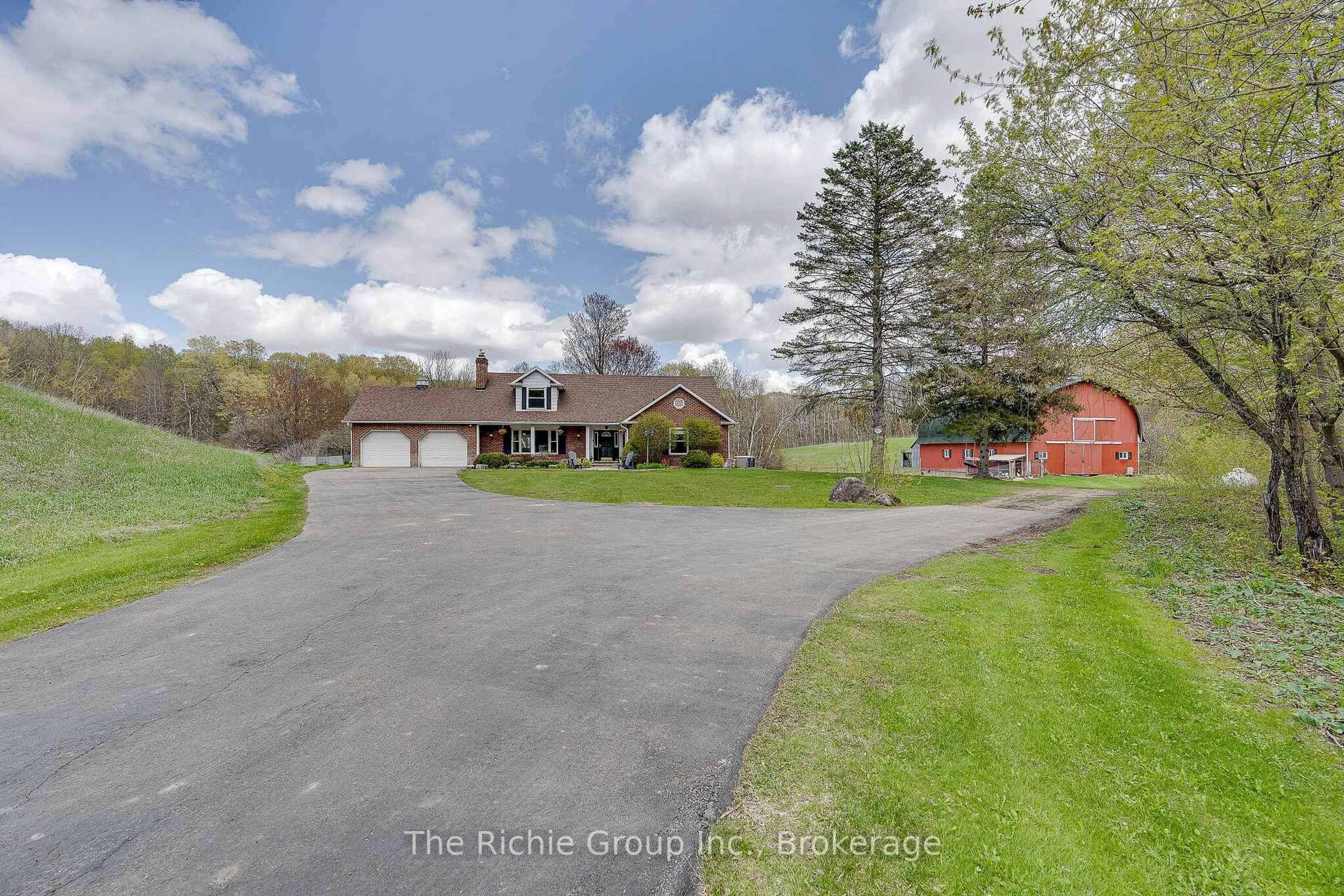 A pic from outside/outdoor area/front of a property/back of a property/a pic from drone, water/lake/river/ocean view for 15163 Centreville Creek Rd, Caledon Ontario L7C 3C3