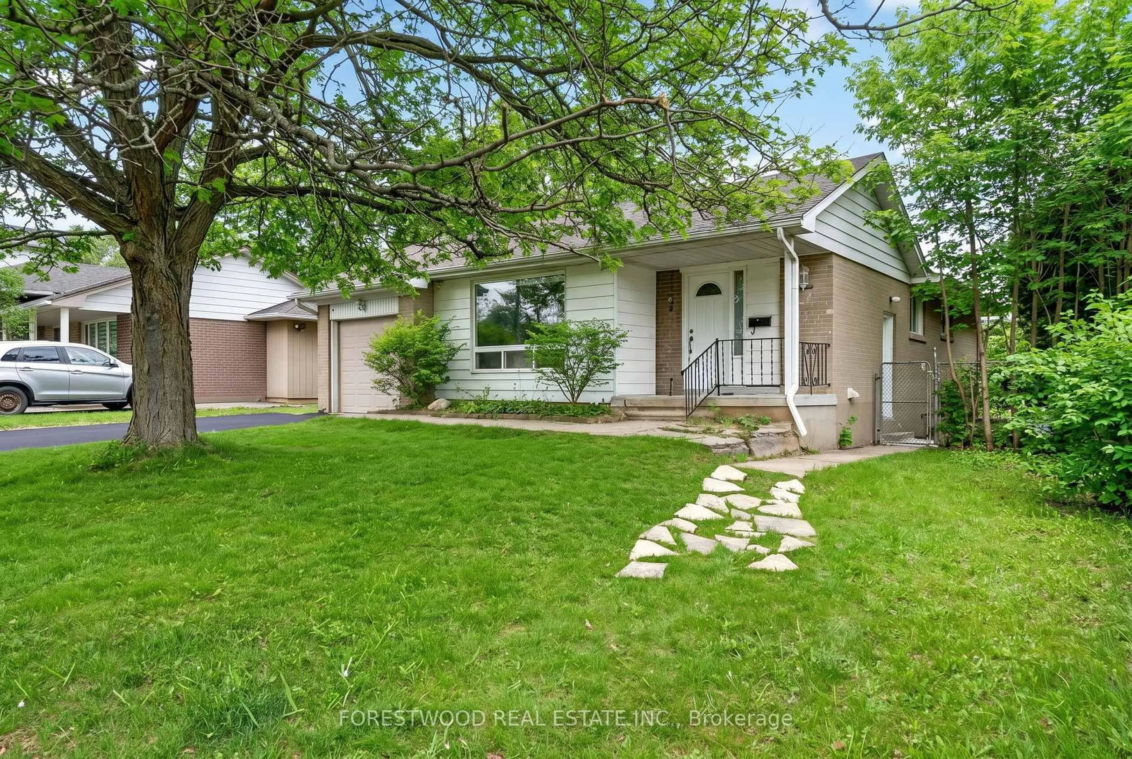 Home with vinyl exterior material, street for 1157 Newton Rd, Oakville Ontario L6H 2A1