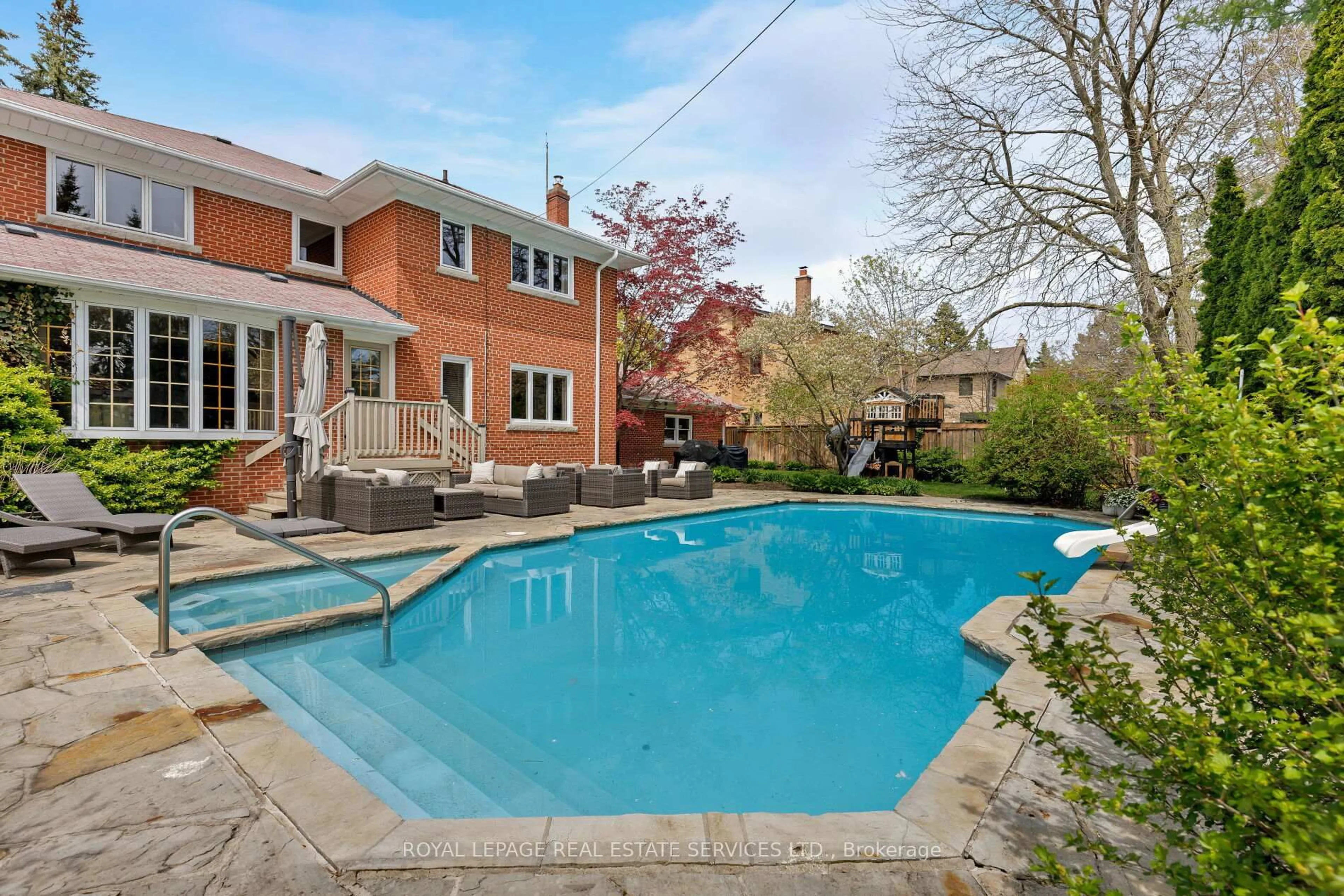 Pool for 35 Bywood Dr, Toronto Ontario M9A 1M1