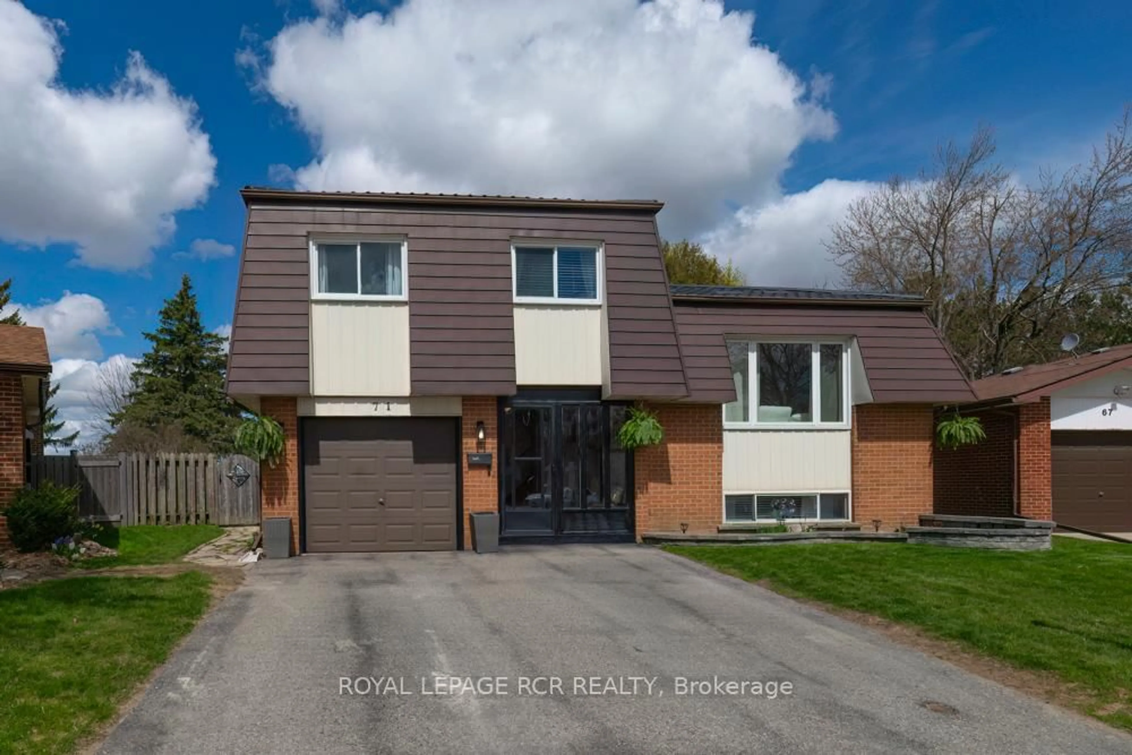 Home with brick exterior material, street for 71 Morgandale Cres, Orangeville Ontario L9W 3C6