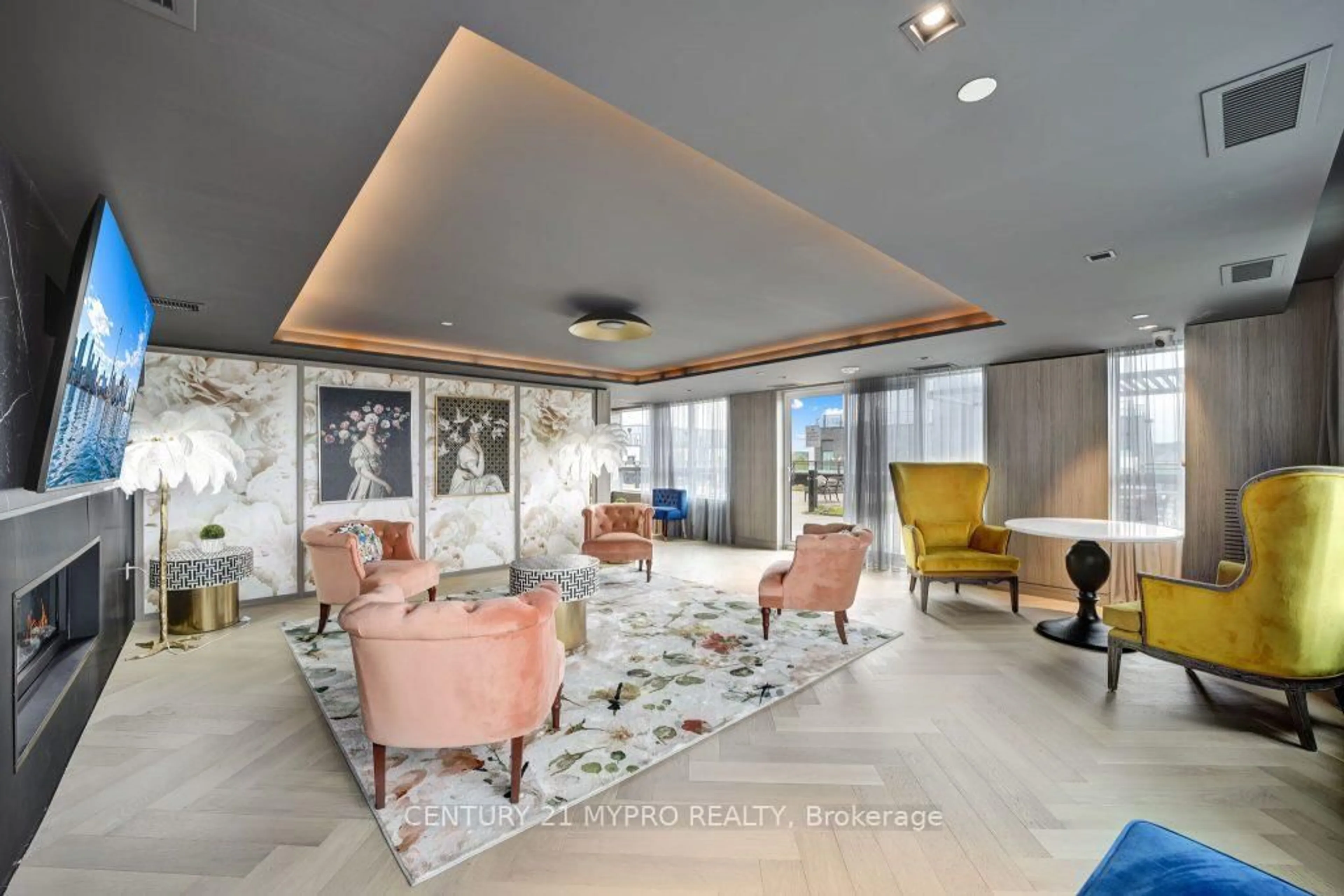 Lobby for 395 Dundas St #626, Oakville Ontario L6M 4M2
