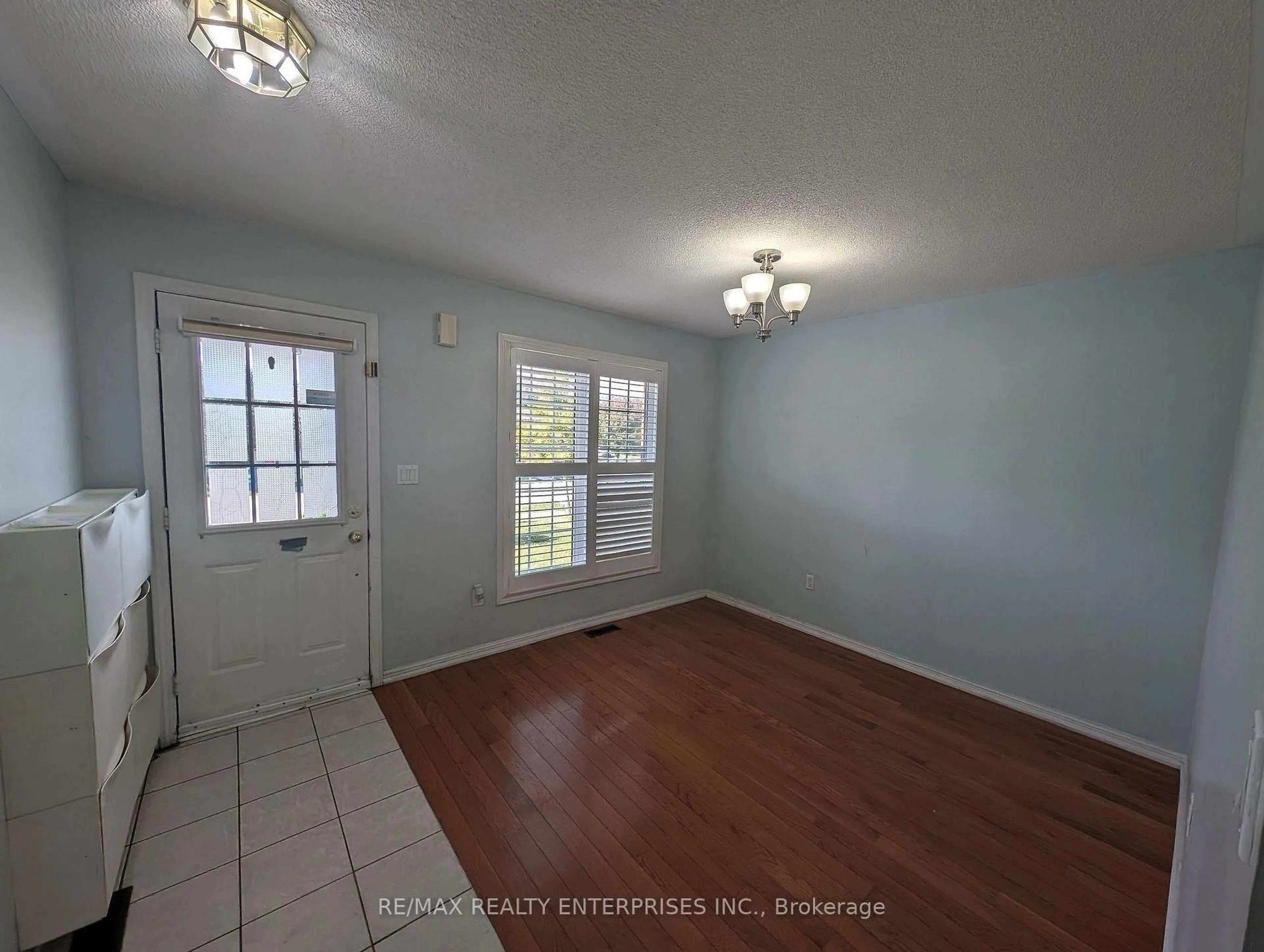 A pic of a room for 40 Sweetwood Circ, Brampton Ontario L7A 2X7