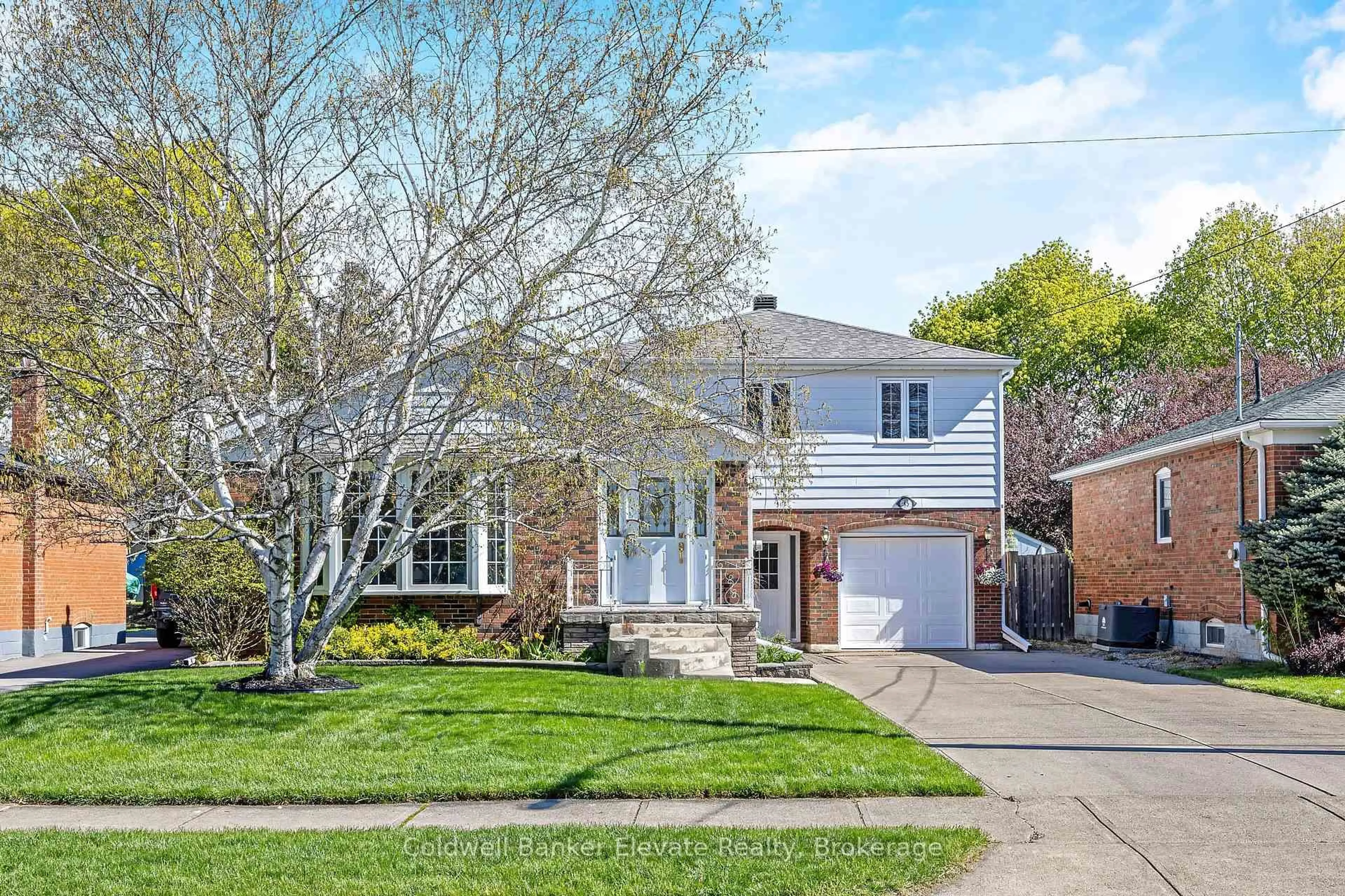 Home with brick exterior material, street for 45 Shelley St, Halton Hills Ontario L7G 3X2